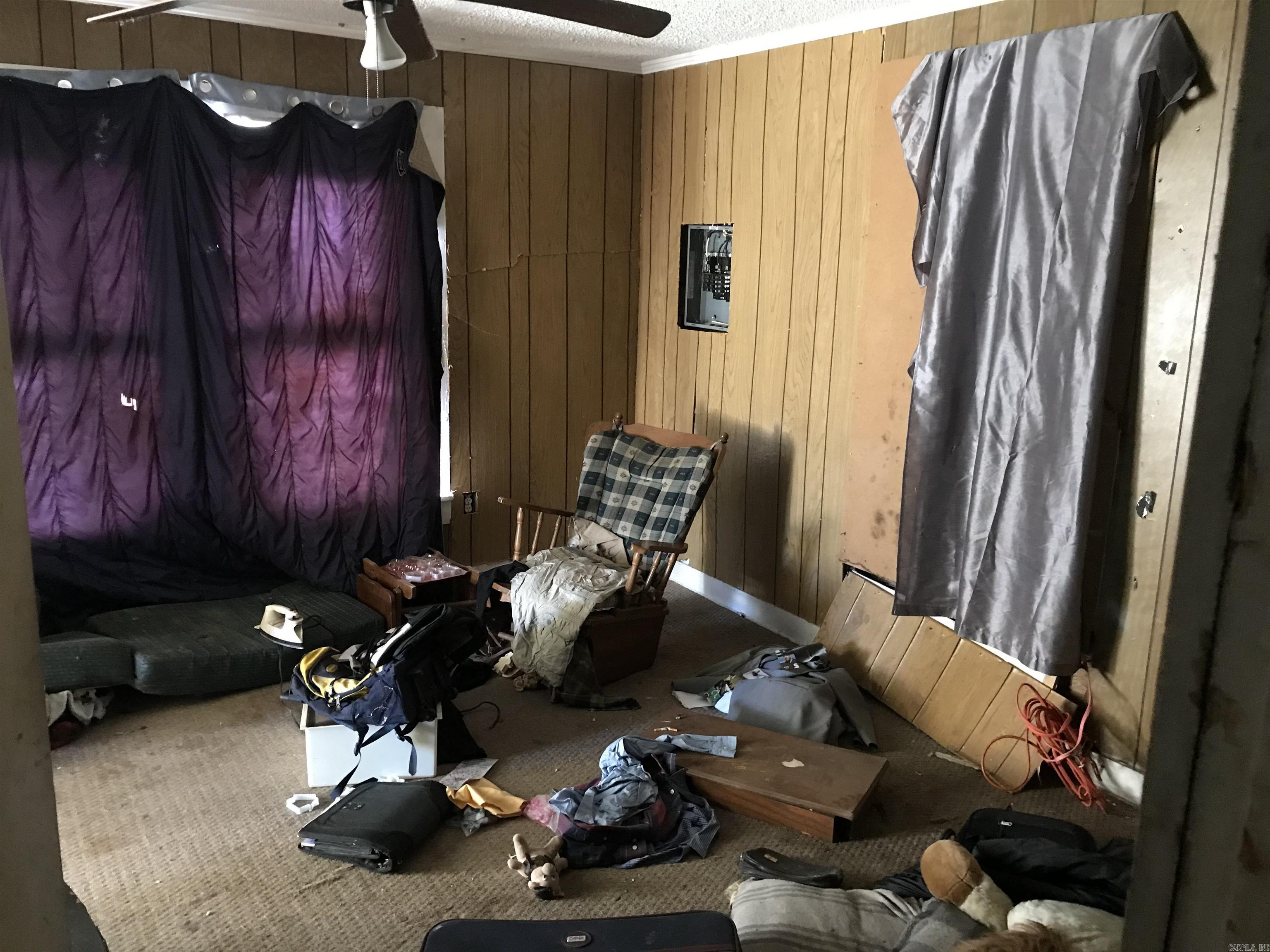 2412 S Camden  Pine Bluff, AR