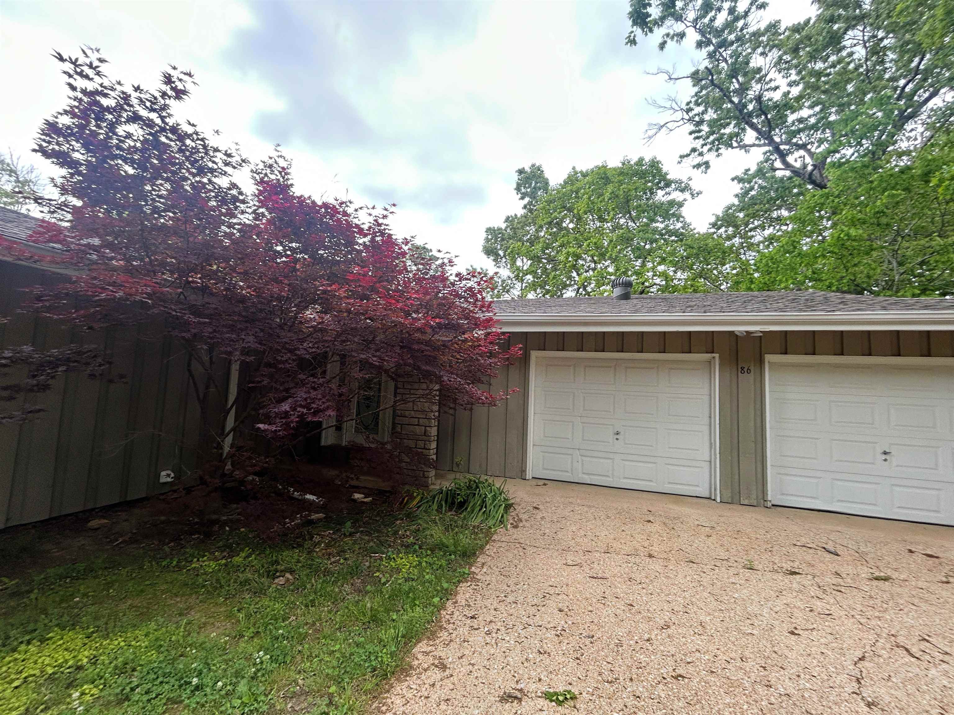 86 Cherokee Road Cherokee Village, AR 72529