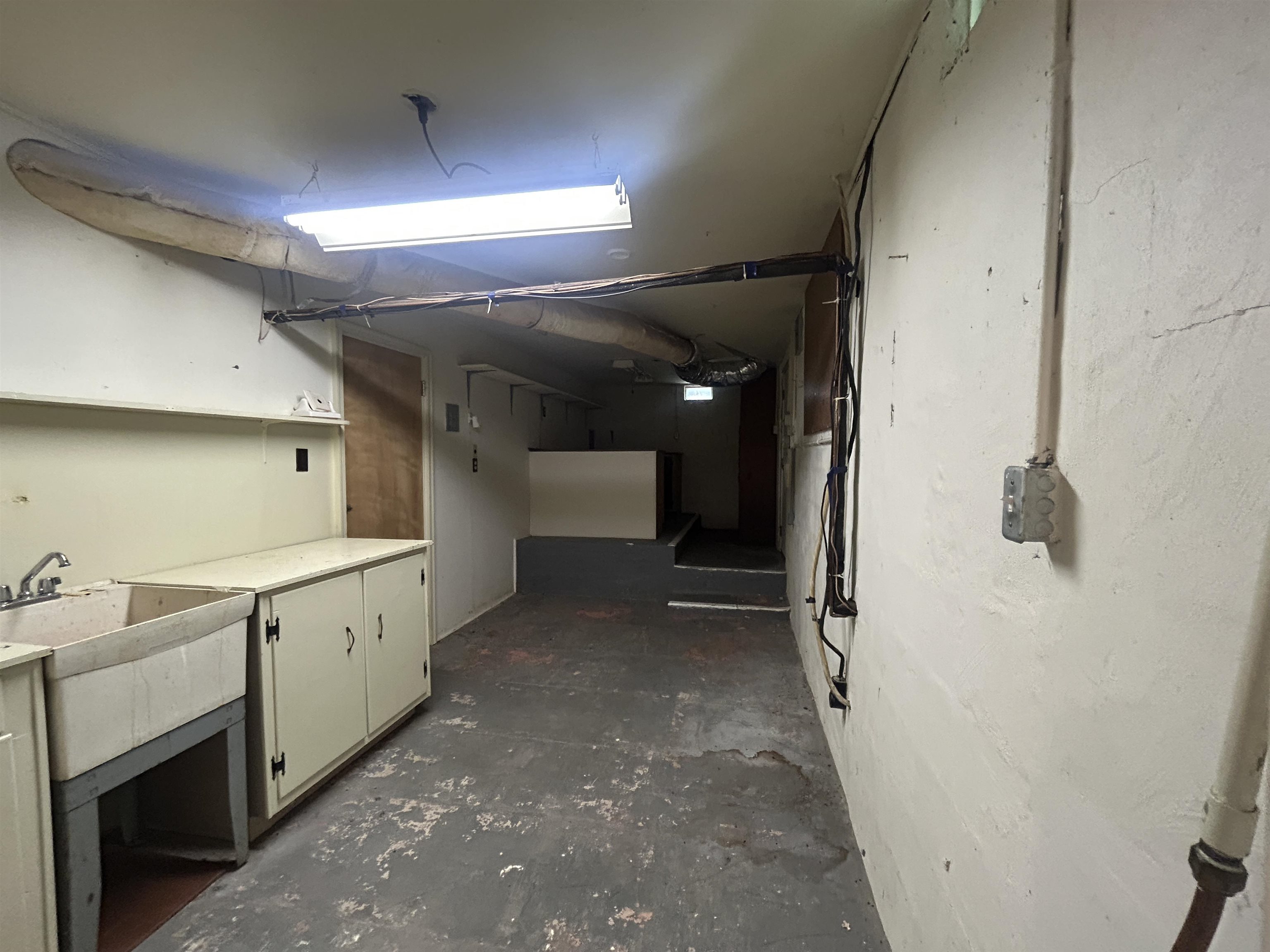 86 Cherokee Road Cherokee Village, AR 72529