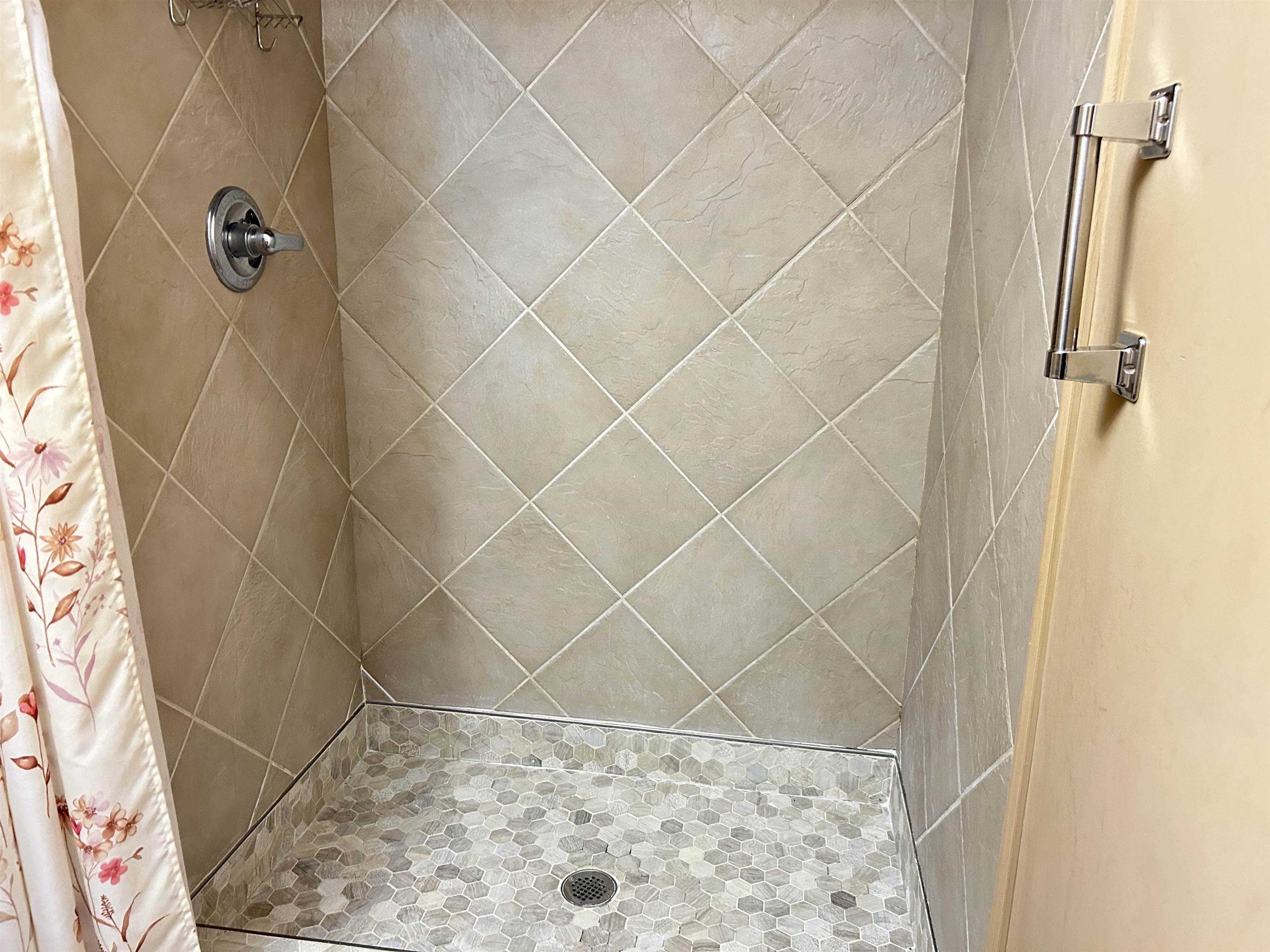 86 Cherokee  Cherokee Village, AR