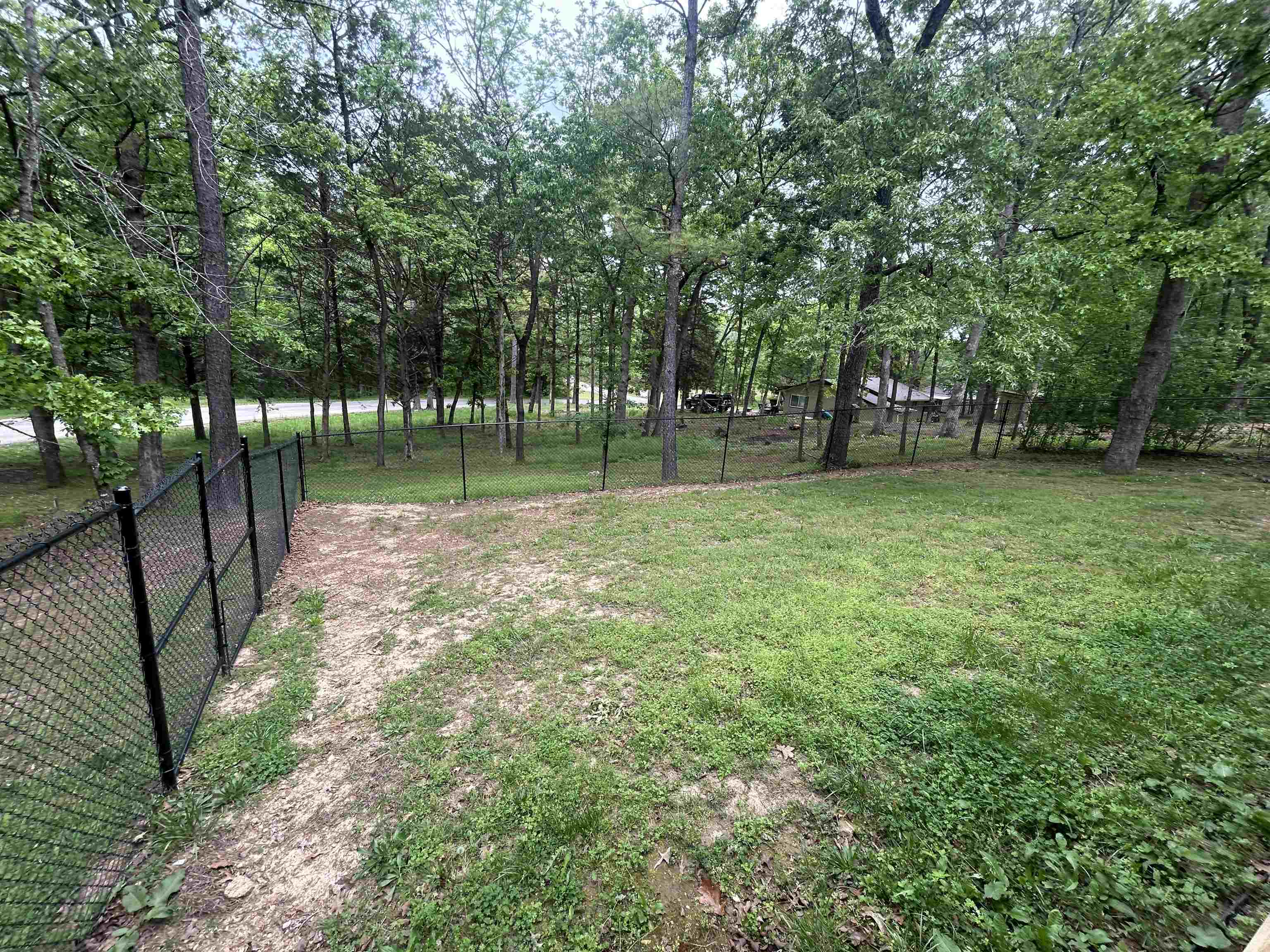 86 Cherokee Road Cherokee Village, AR 72529