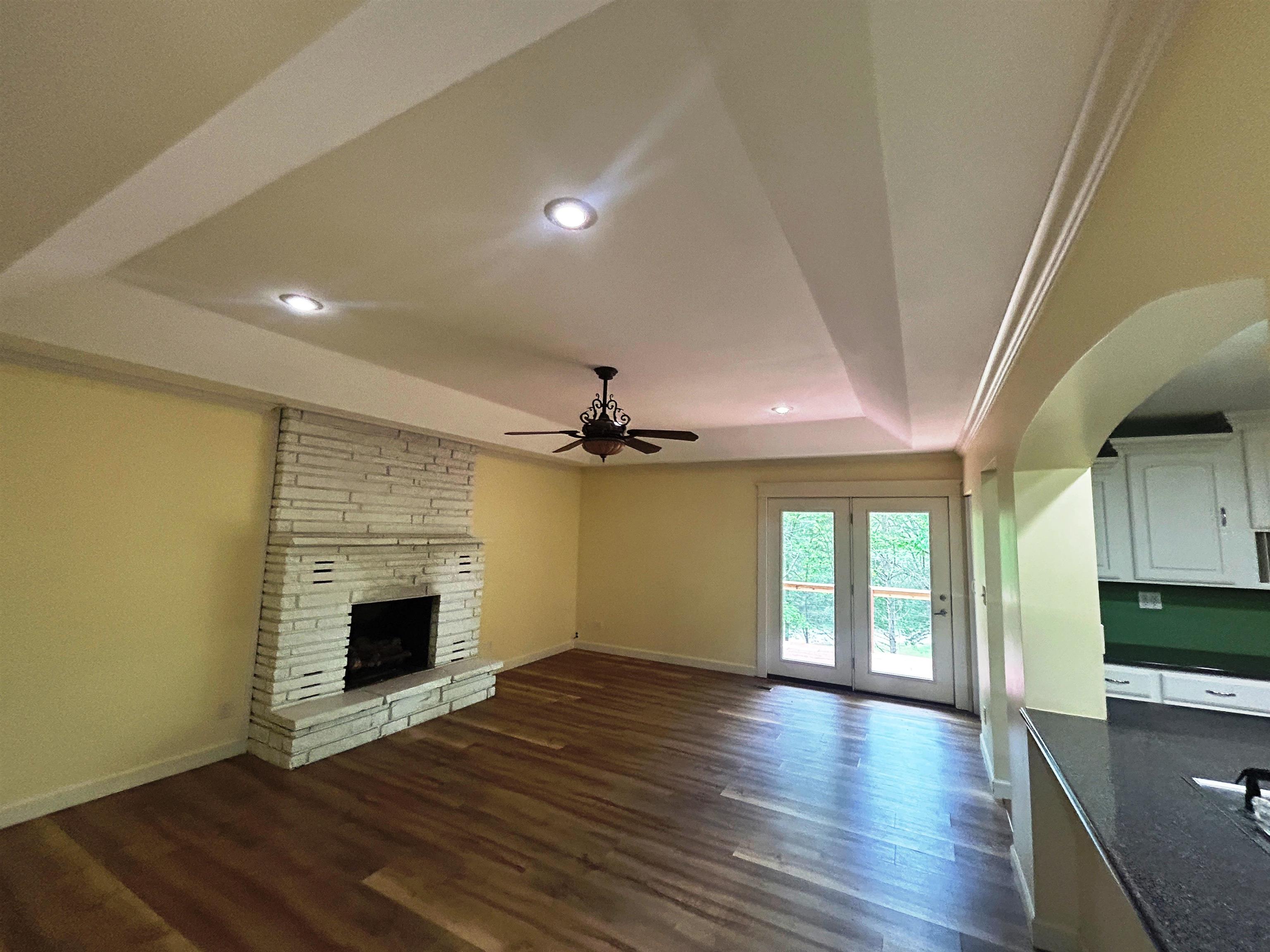 86 Cherokee Road Cherokee Village, AR 72529