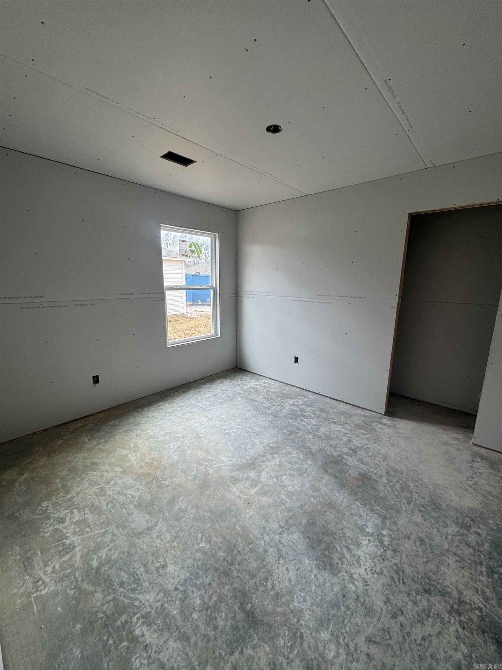 16 Buckshot Drive Ward, AR 72176