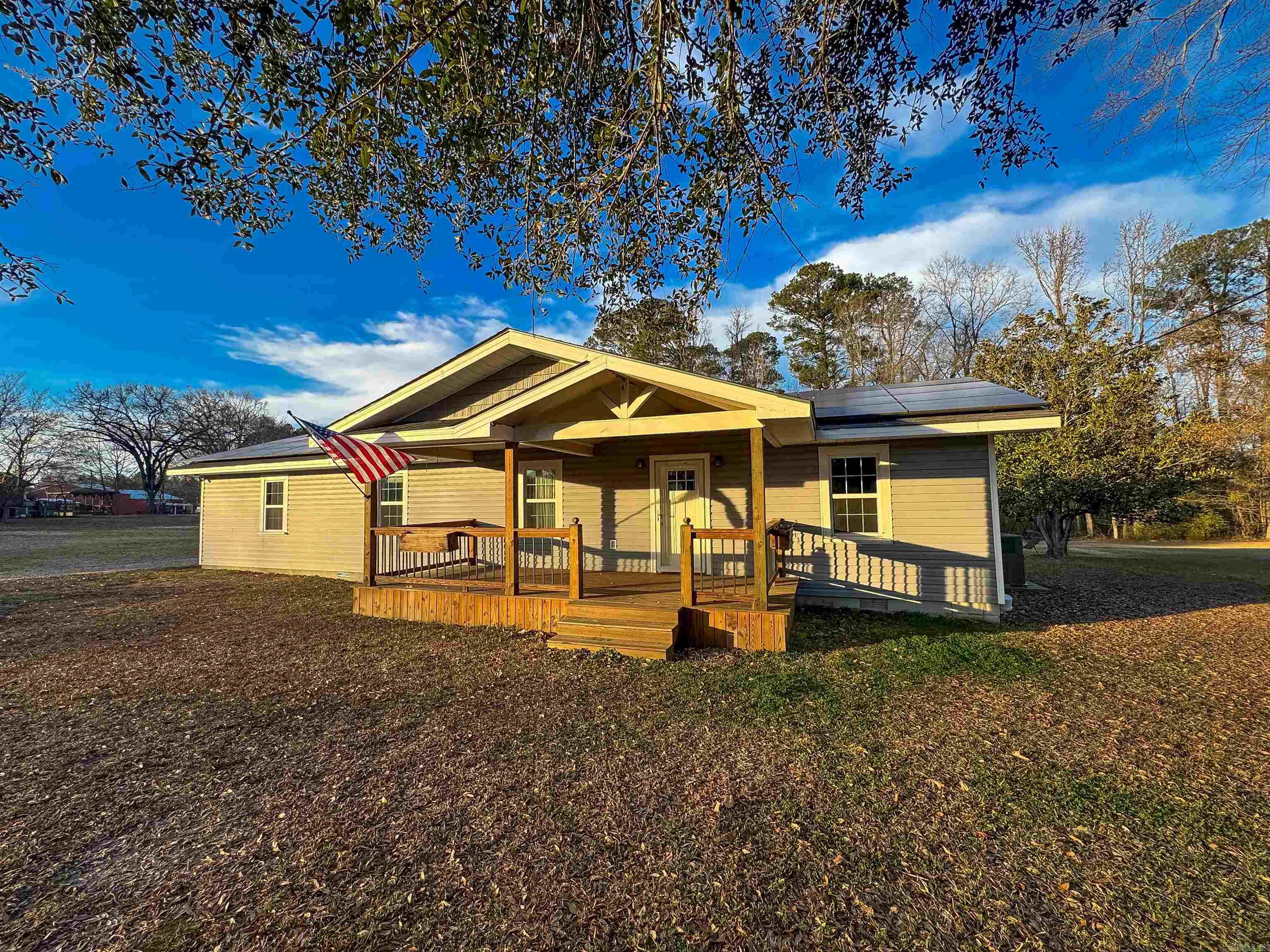 2945 Stephens Hwy  Mt. Holly, AR