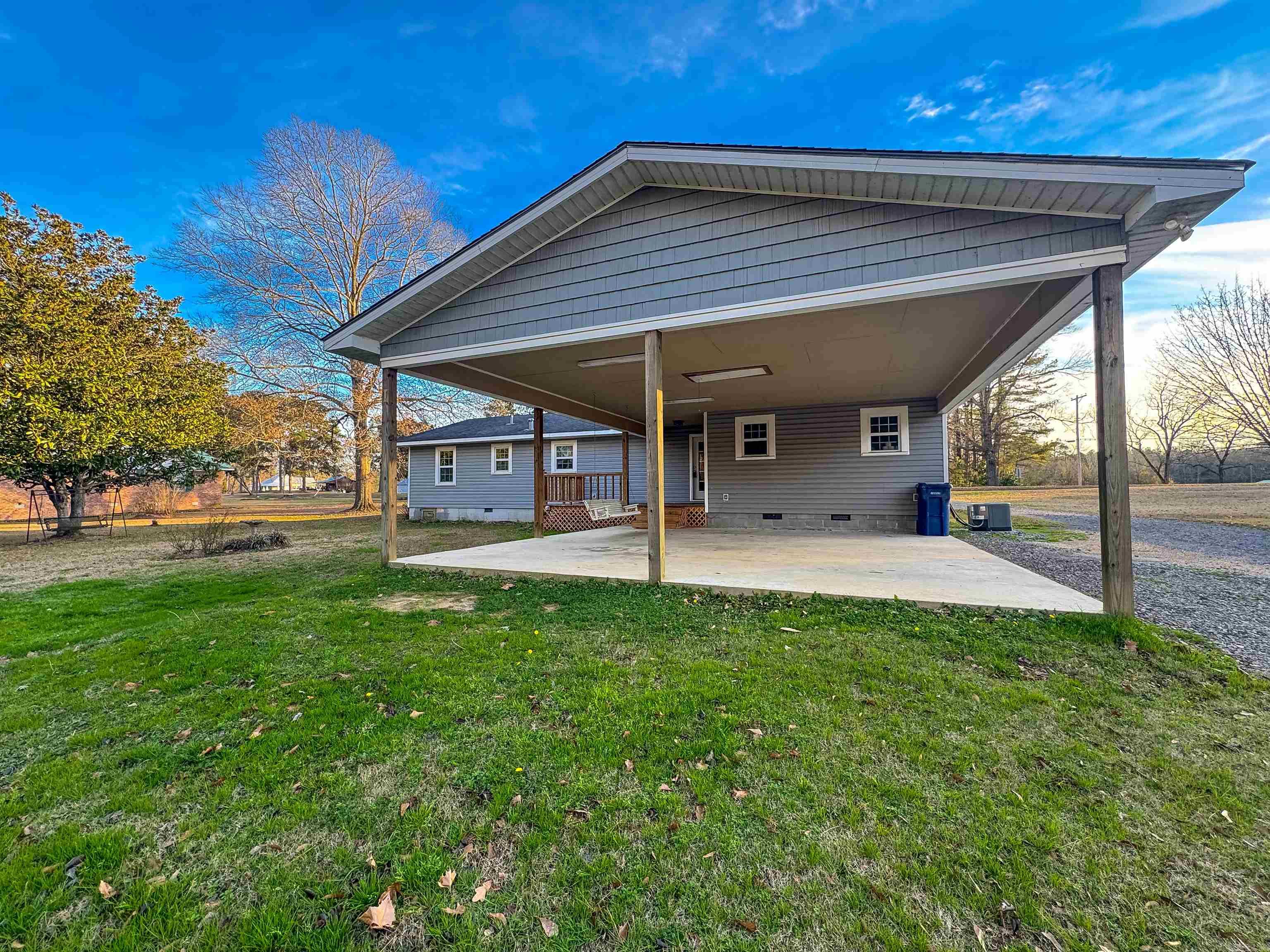 2945 Stephens Hwy  Mt. Holly, AR