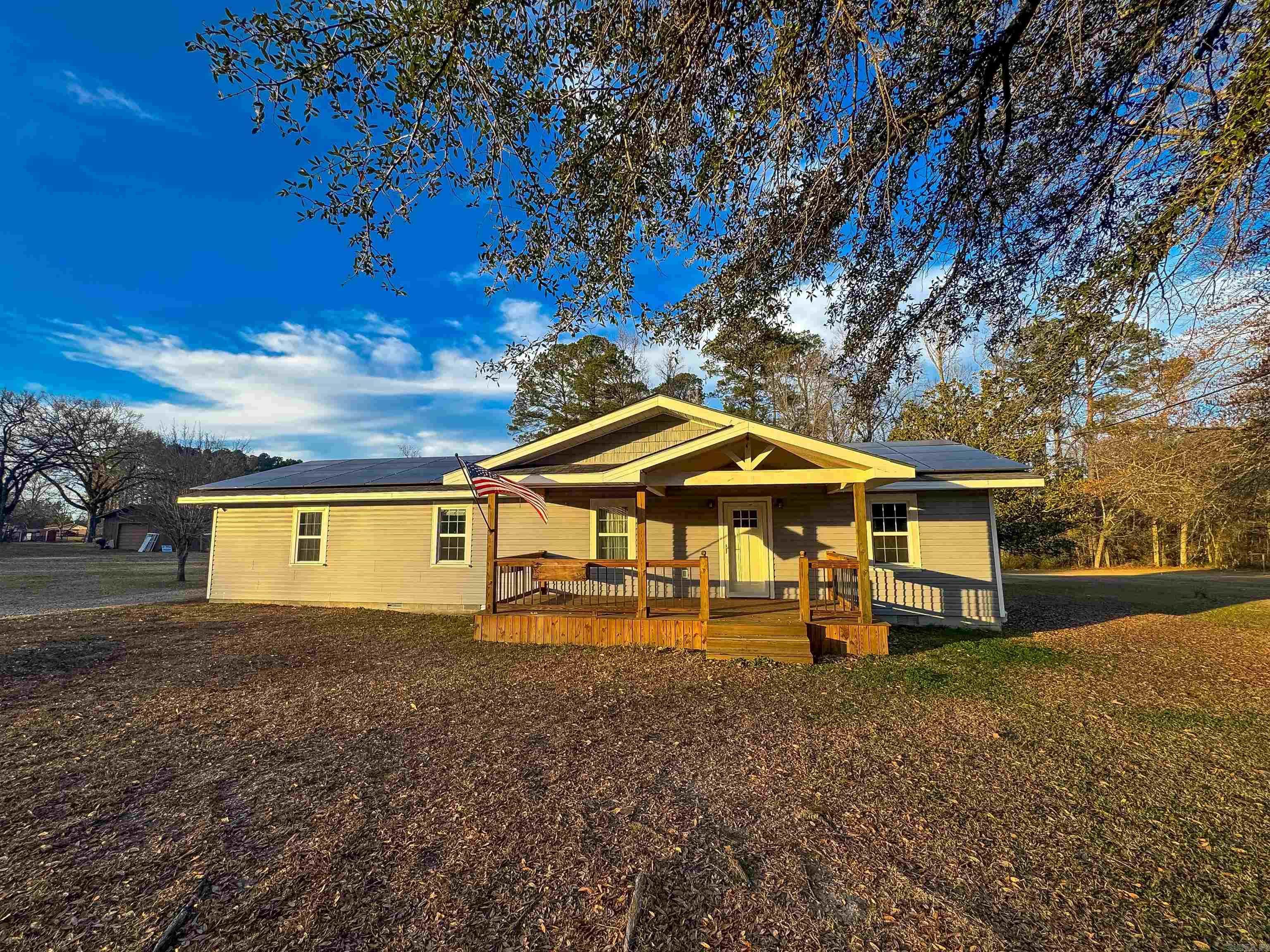 2945 Stephens Hwy  Mt. Holly, AR