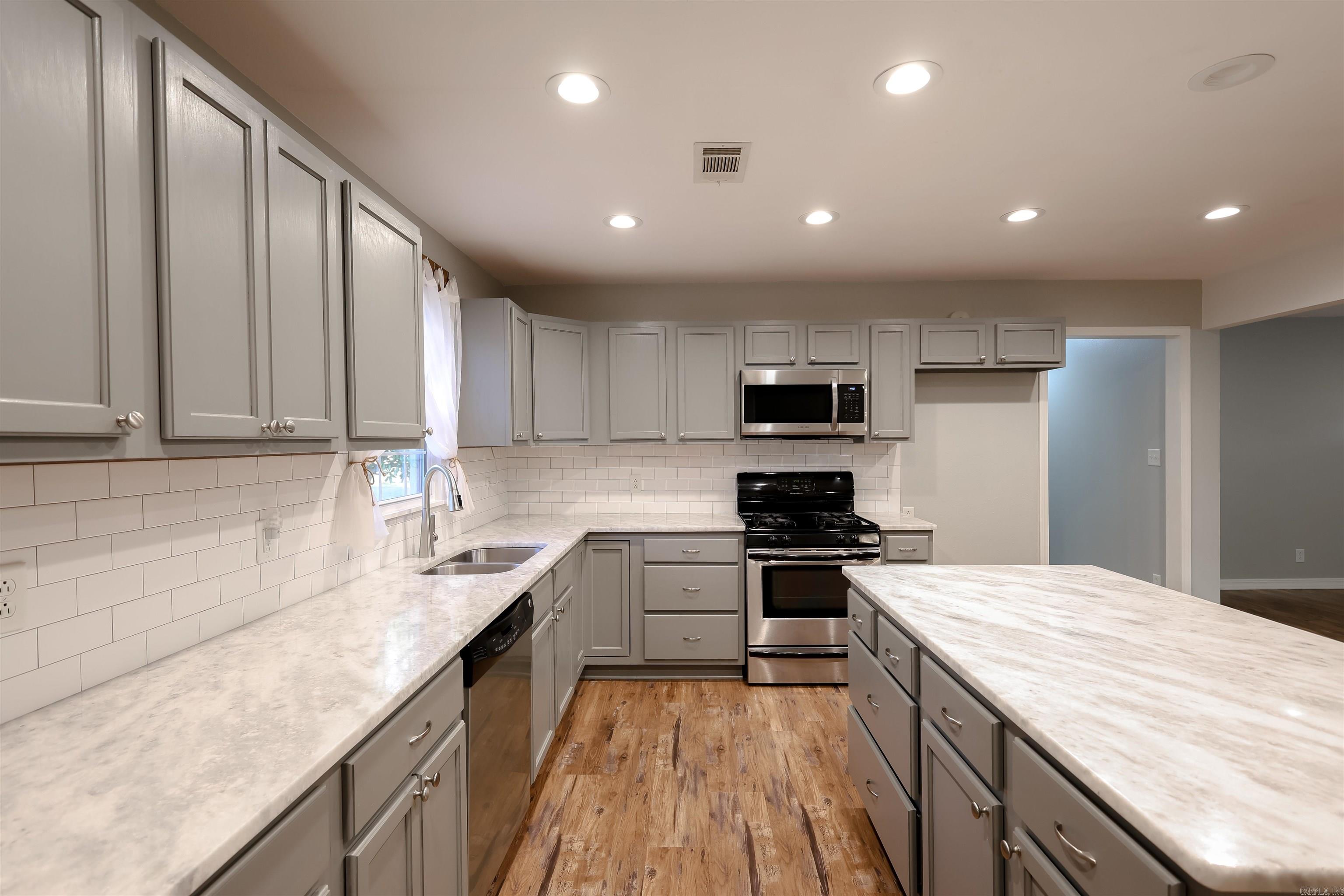 2945 Stephens Hwy  Mt. Holly, AR