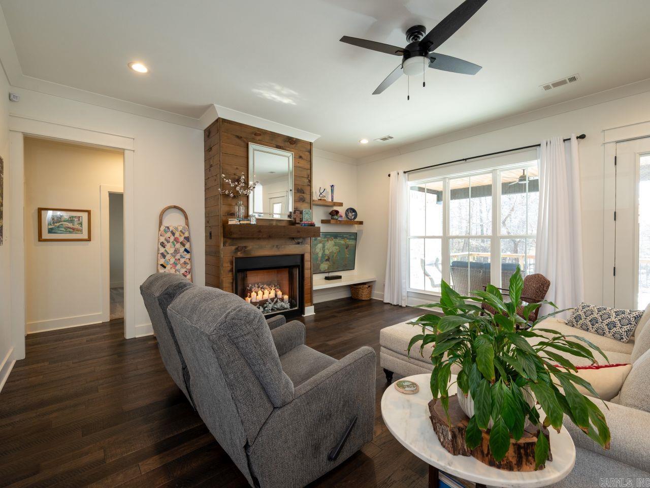 9237 Cliffside Sherwood, AR 72120