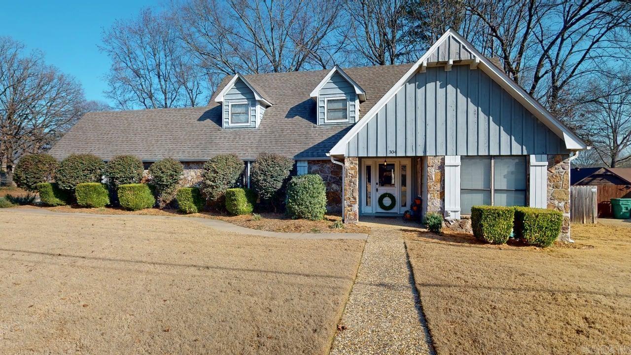 304 Country Club Conway, AR 72034
