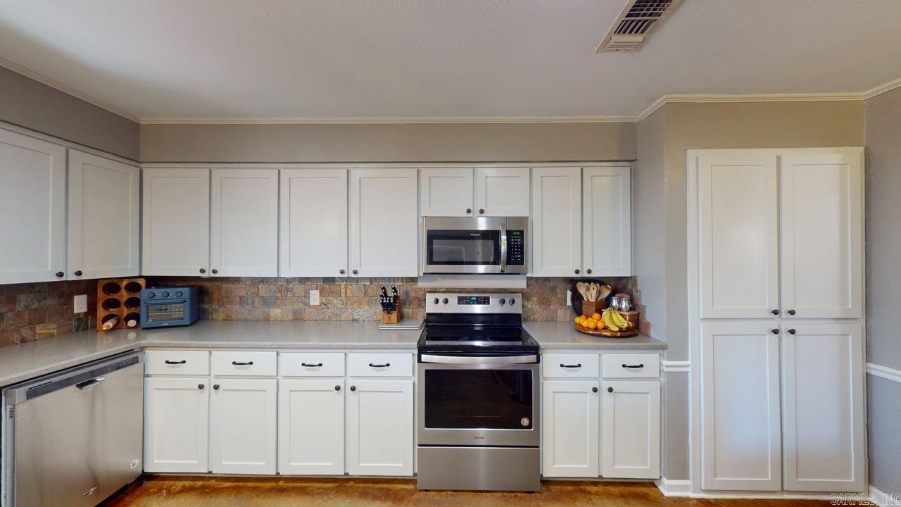 304 Country Club Conway, AR 72034