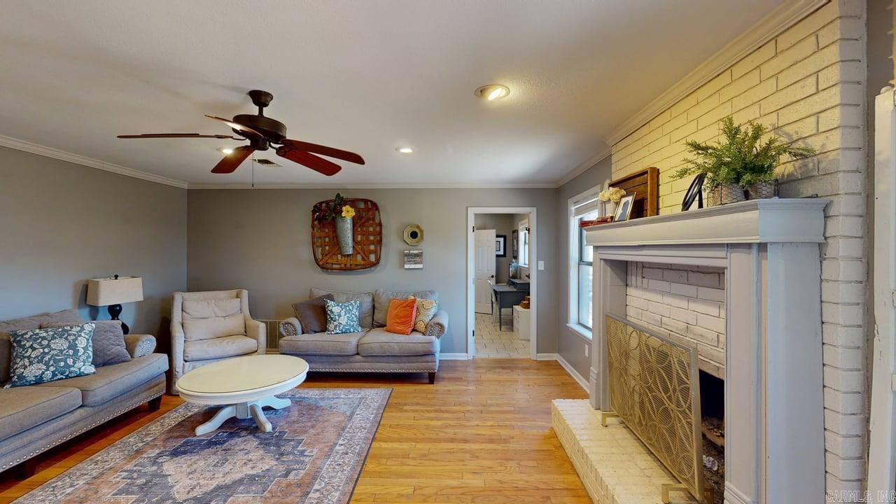 304 Country Club Conway, AR 72034