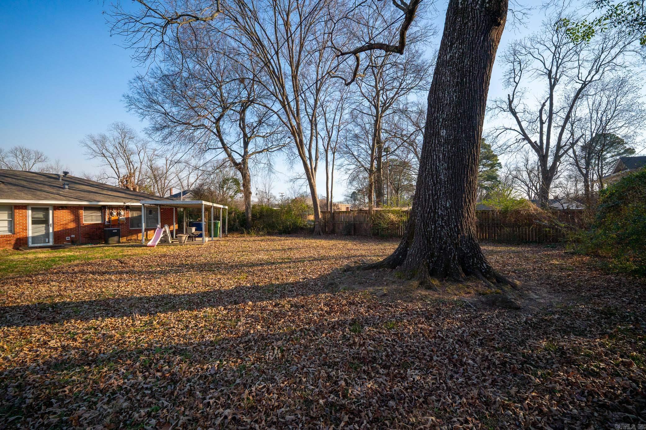 819 & 821 Center  Conway, AR