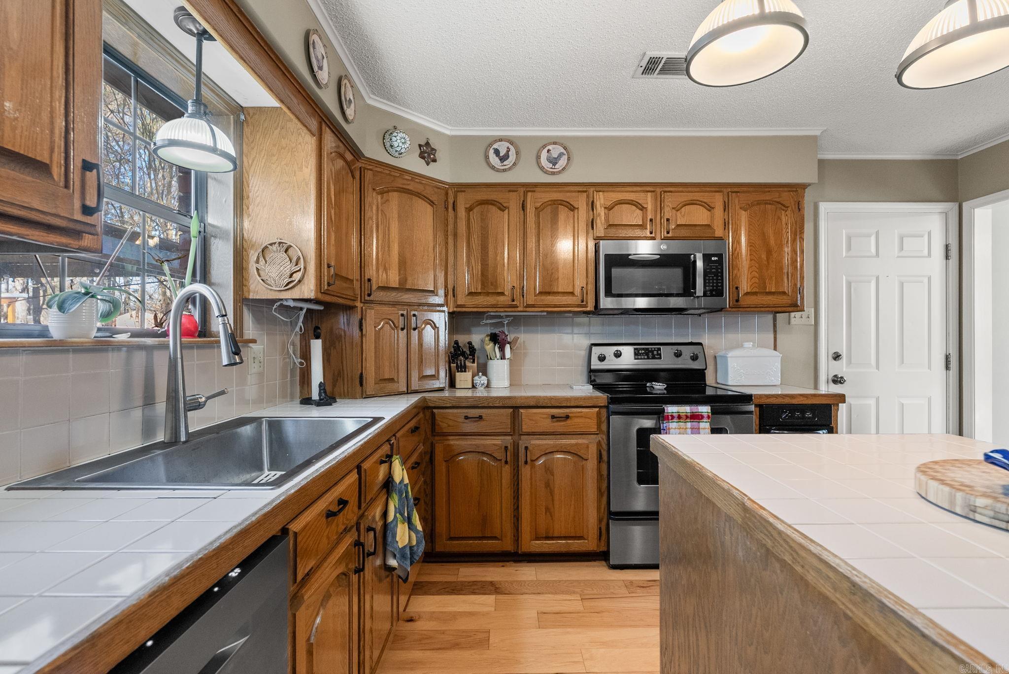 9 Yazoo Circle Maumelle, AR 72113