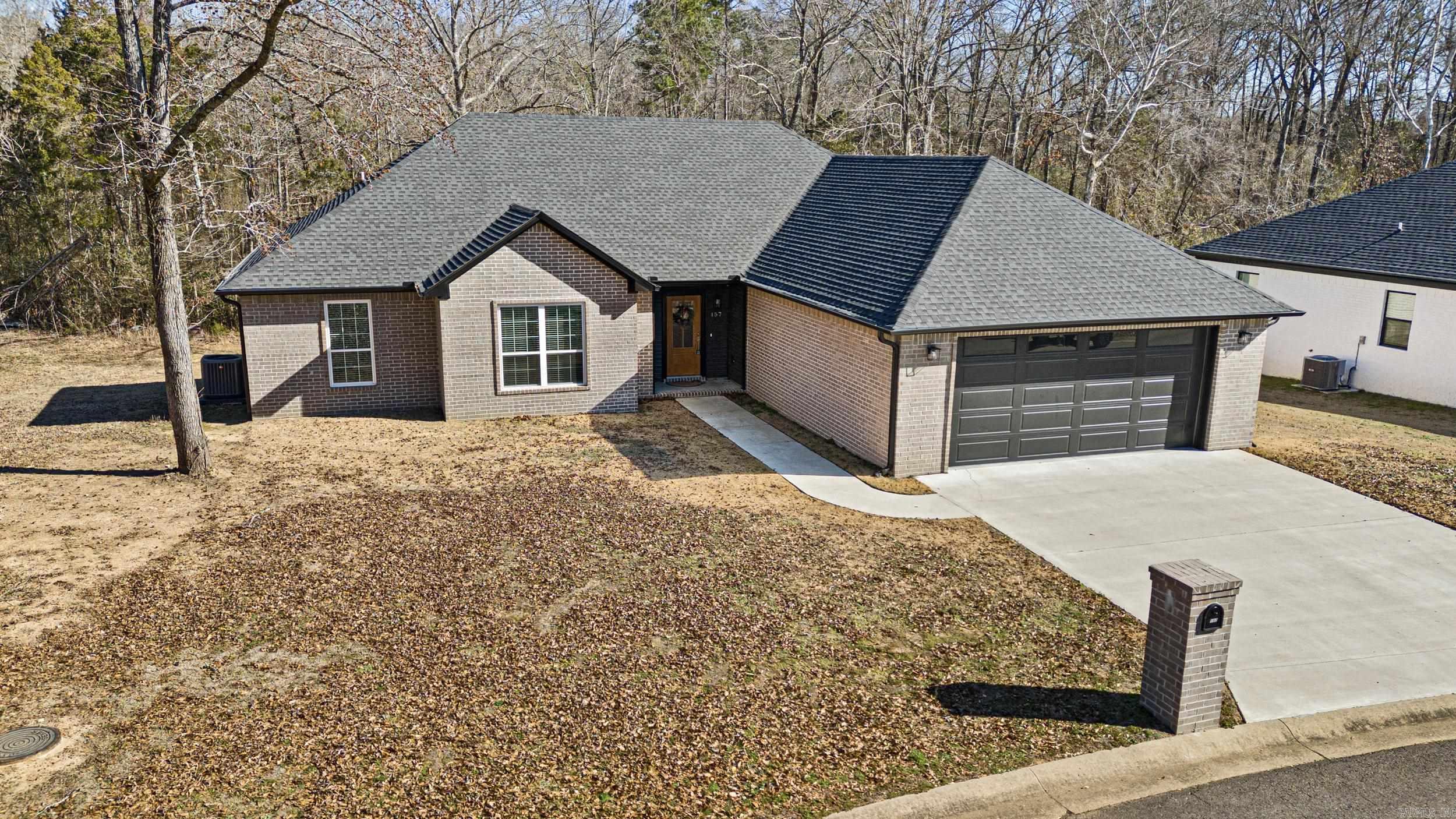 157 Rachel Circle Russellville, AR 72802