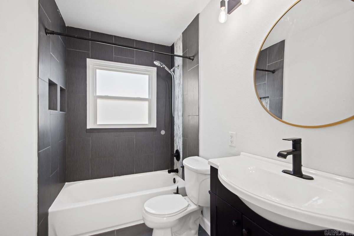 152 Border  Benton, AR