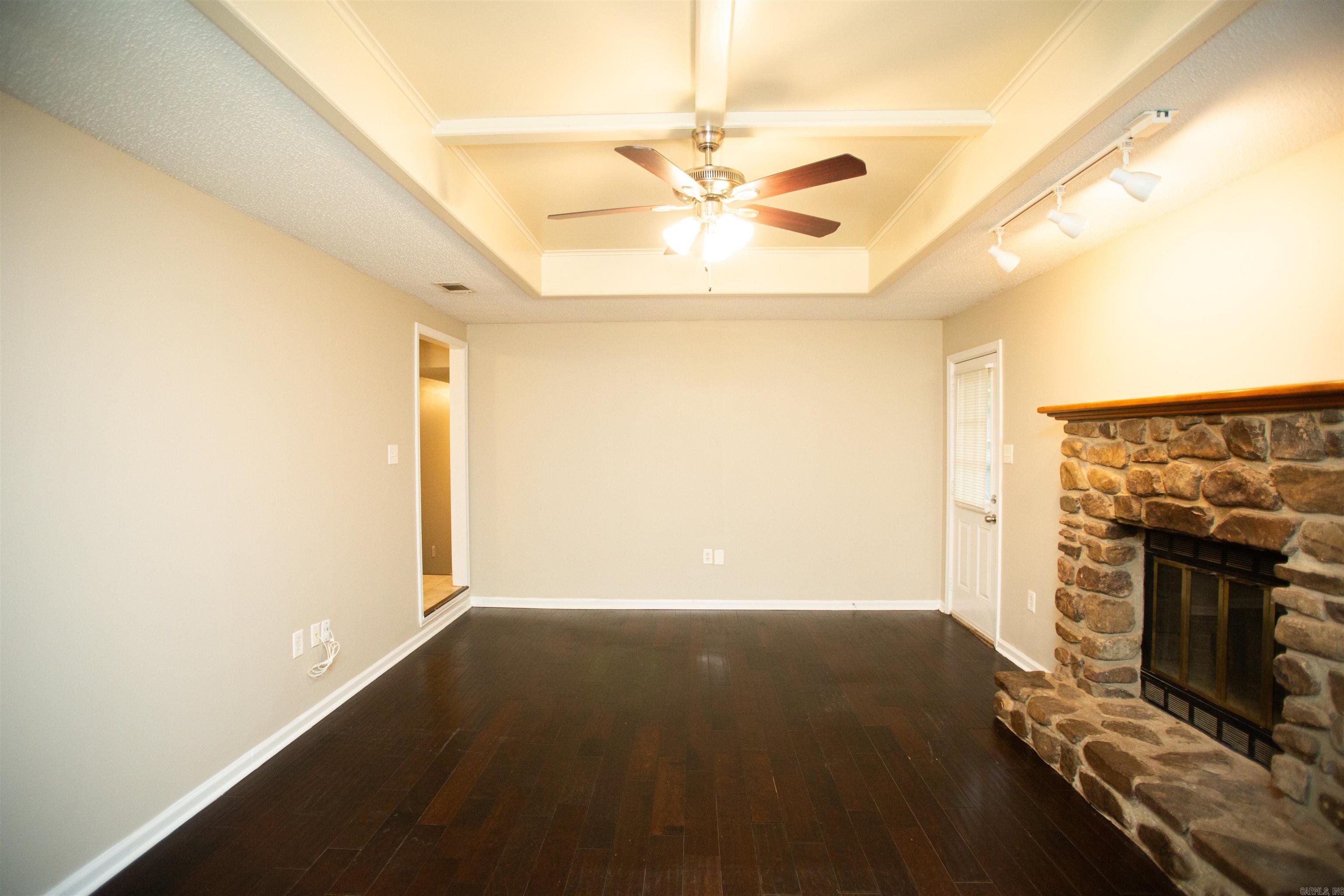 10 Willow Oak  Maumelle, AR