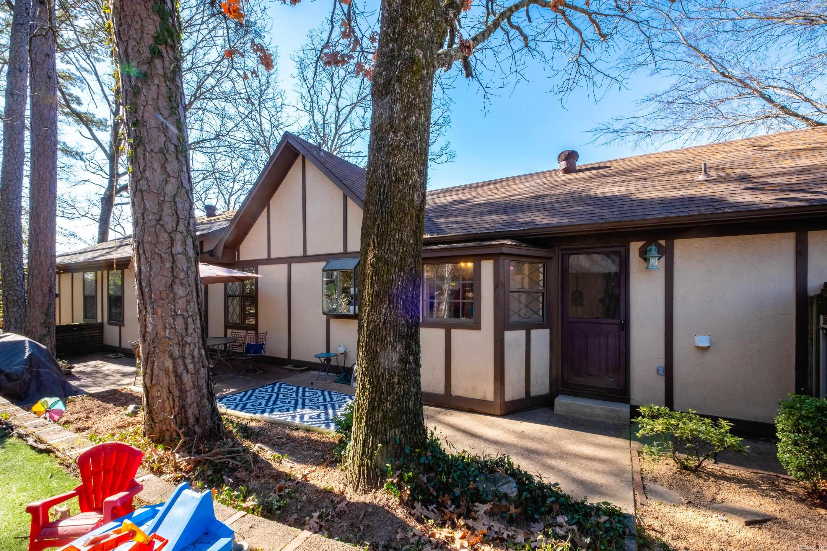 1 White Aspen Court Little Rock, AR 72212