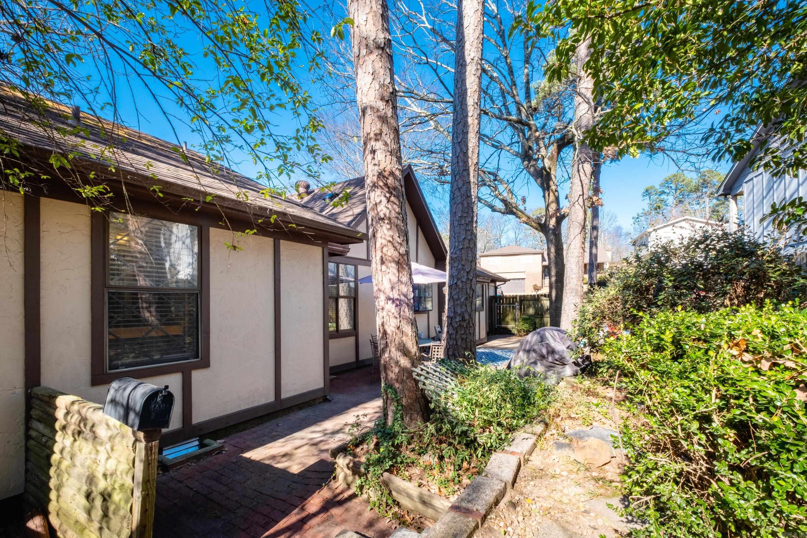 1 White Aspen Court Little Rock, AR 72212