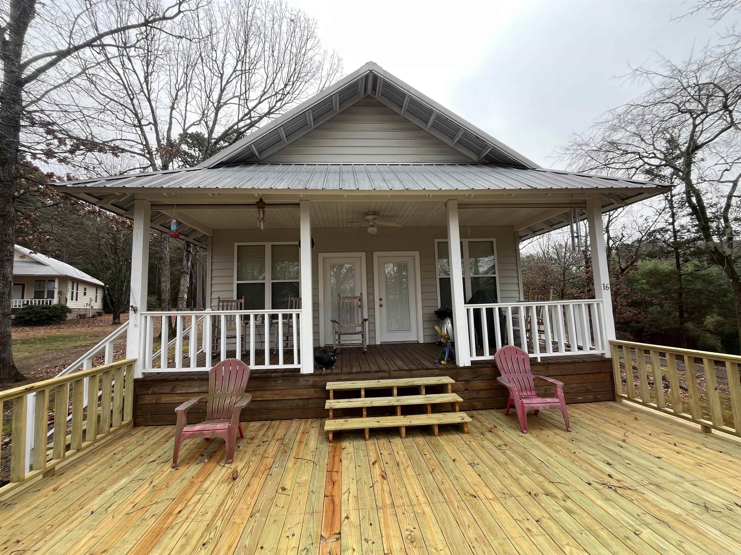 16 Sunset Dr. Greers Ferry, AR 72067