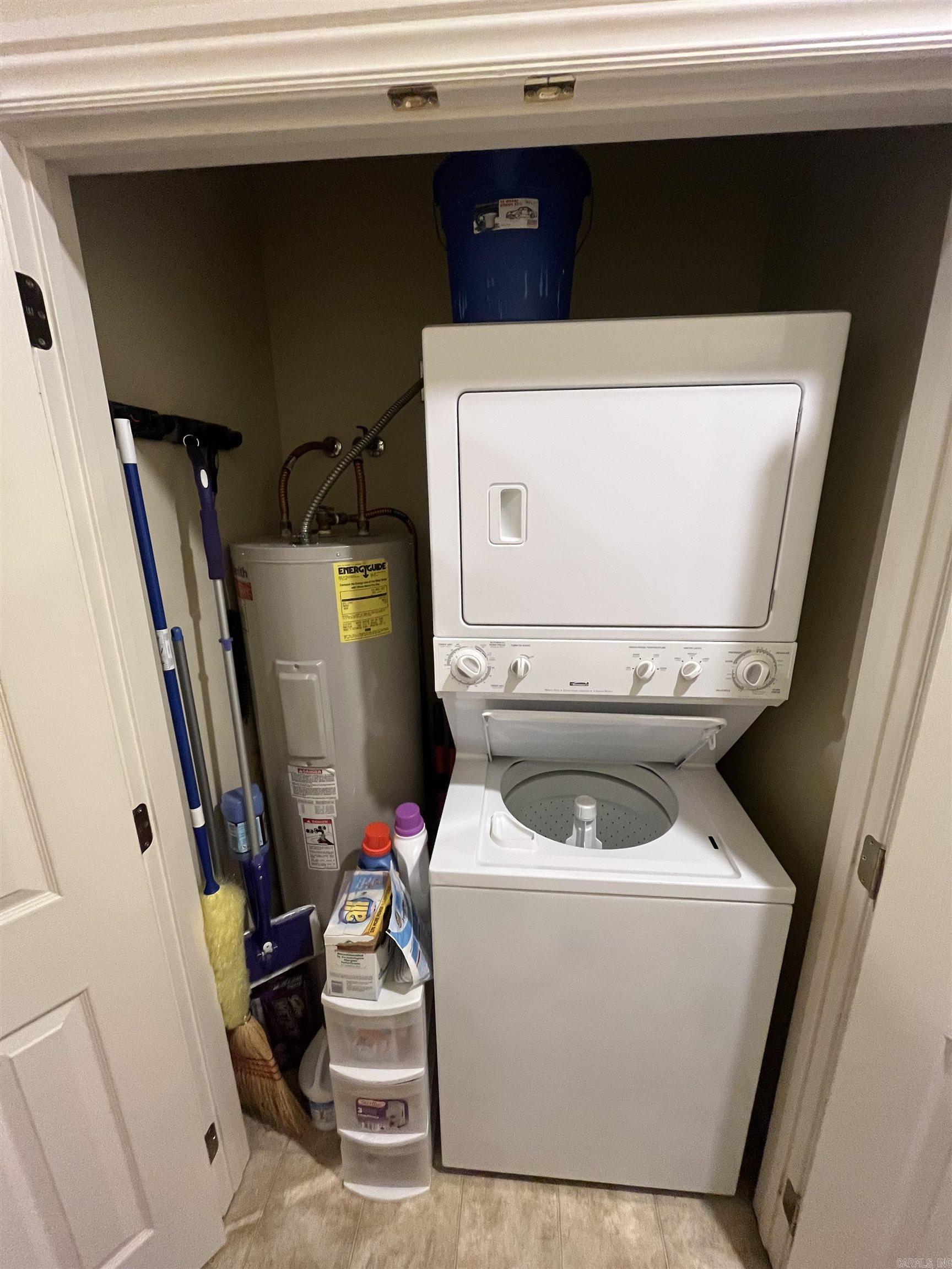 16 Sunset Dr. Greers Ferry, AR 72067