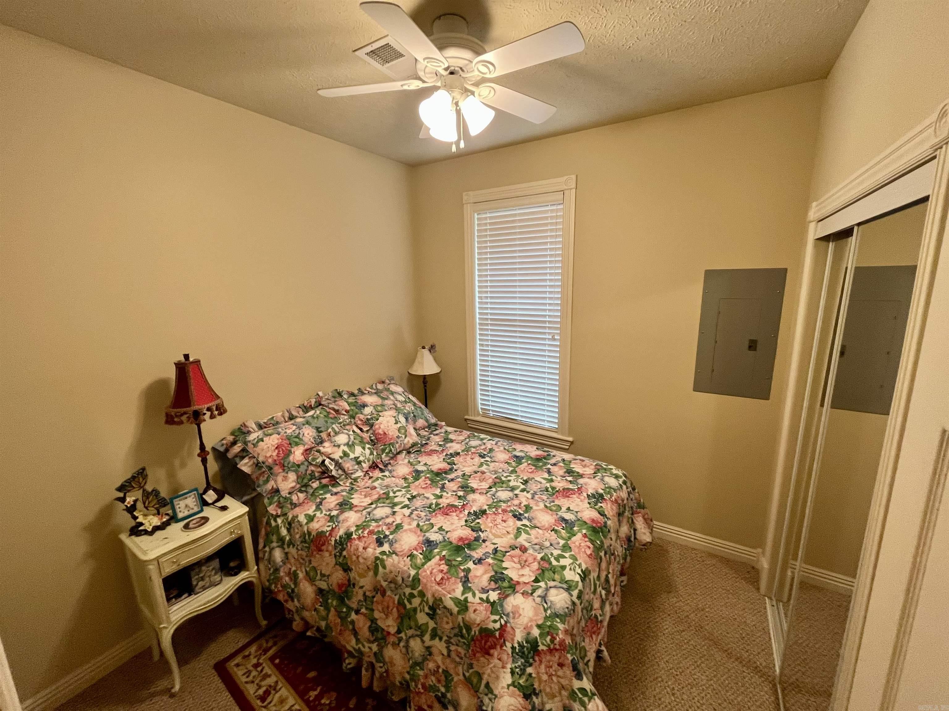 16 Sunset Dr. Greers Ferry, AR 72067