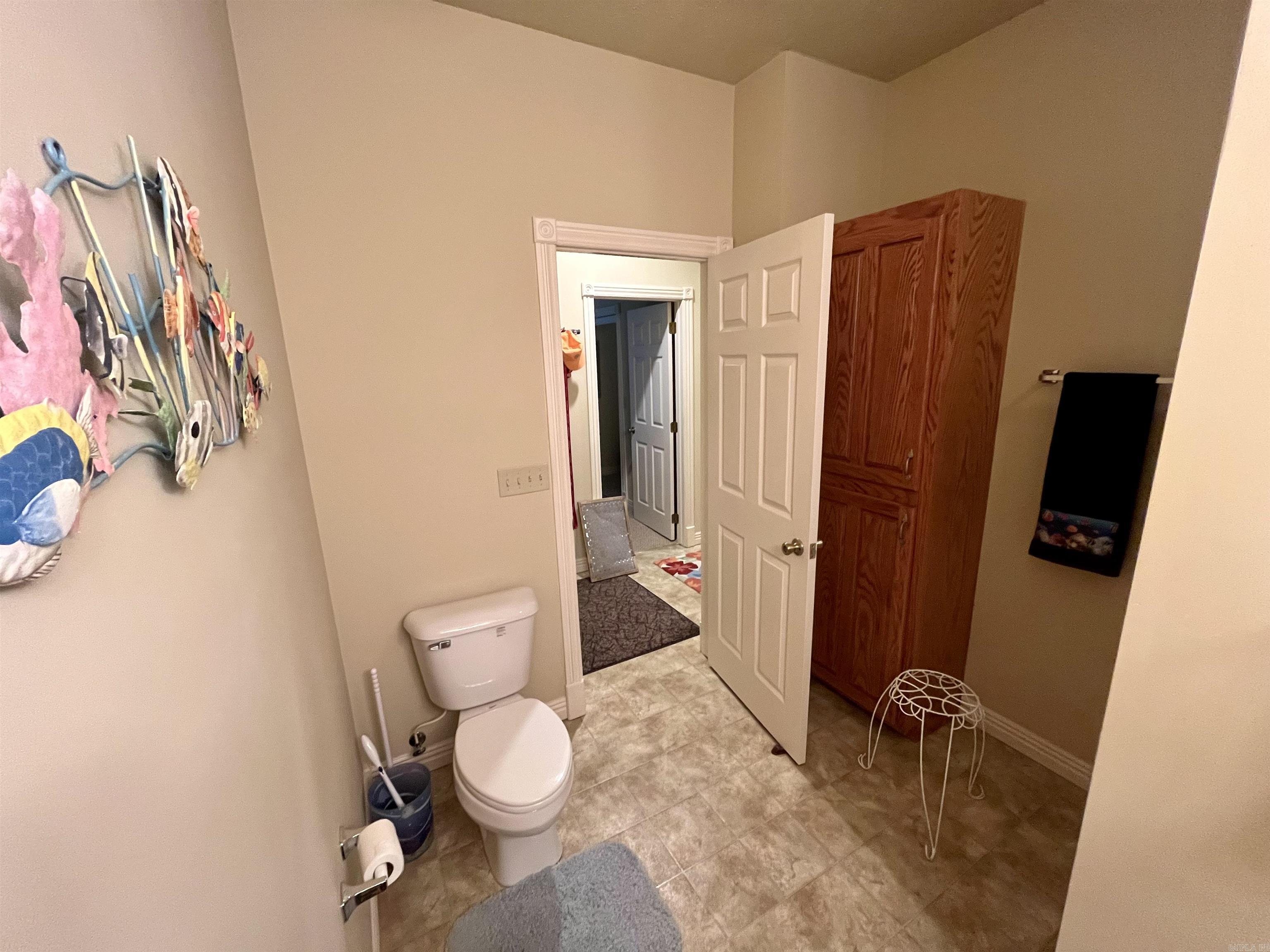 16 Sunset Dr. Greers Ferry, AR 72067