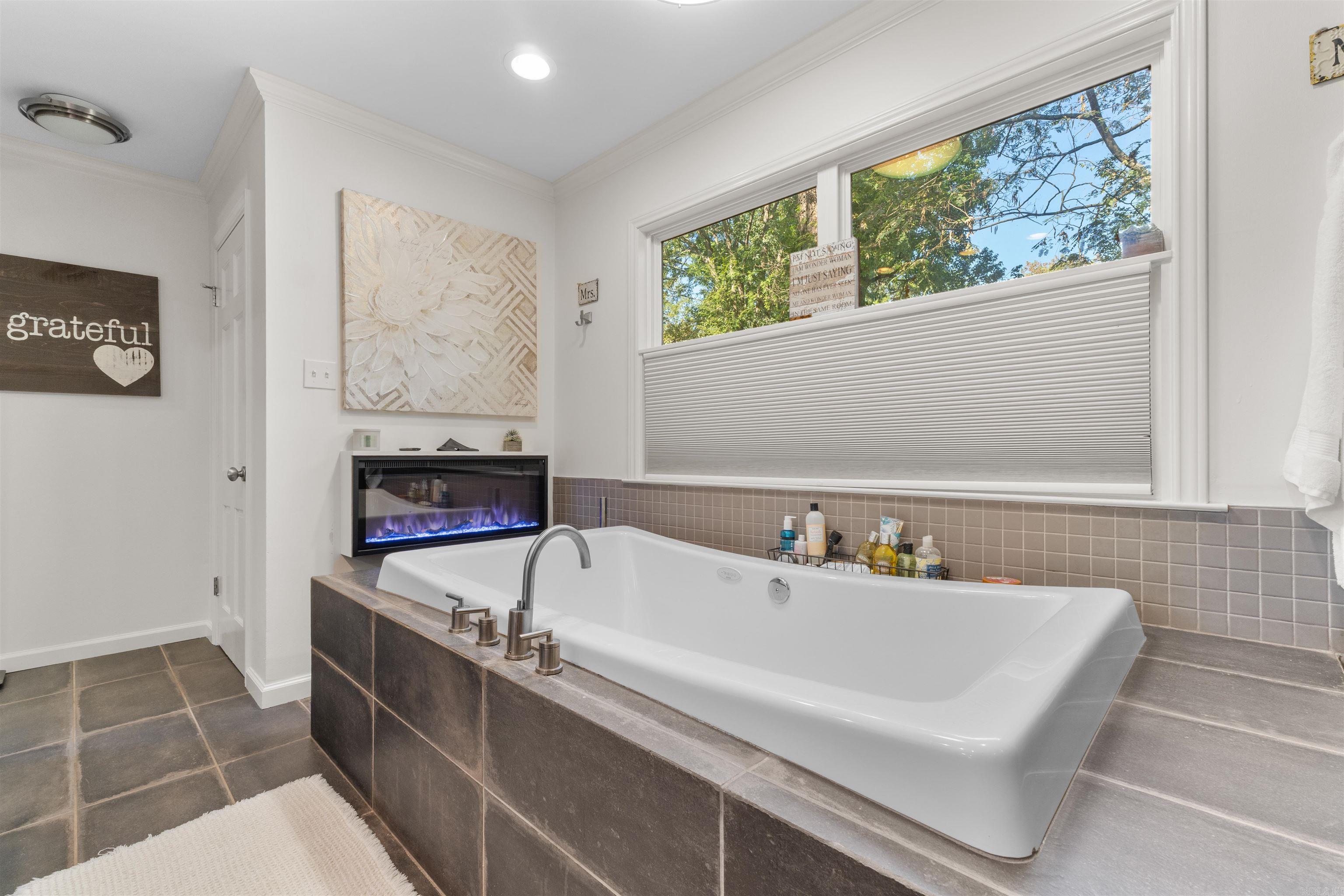 24 Evergreen Court Little Rock, AR 72227