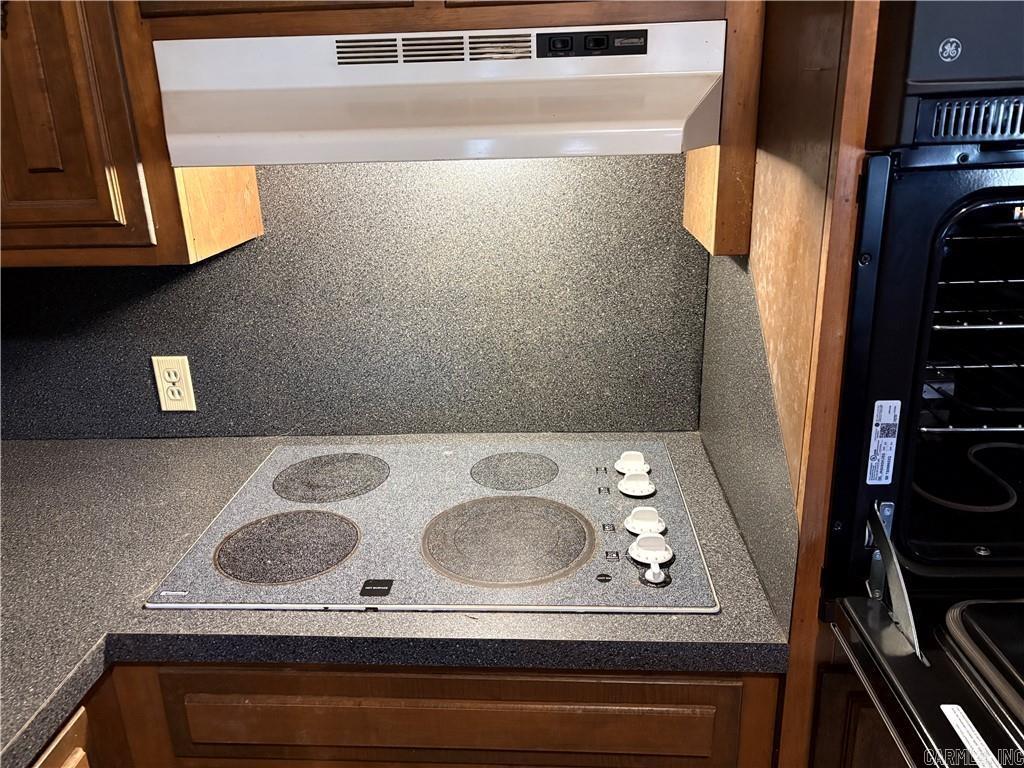 11894 Highway 359  London, AR