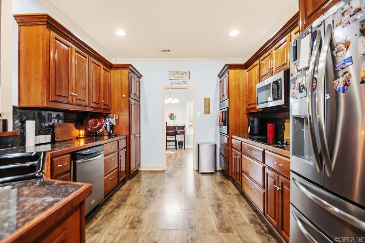 2500 E Woodson Lateral Road Hensley, AR 72065