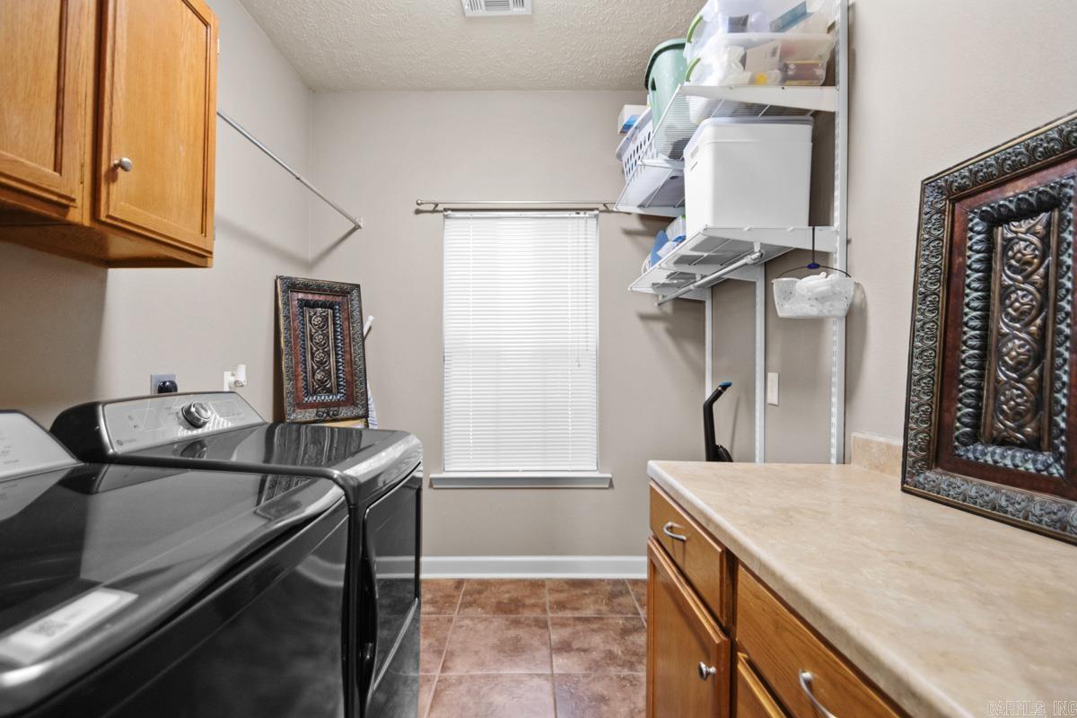 2500 E Woodson Lateral Road Hensley, AR 72065