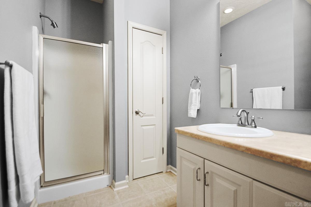 2500 E Woodson Lateral Road Hensley, AR 72065