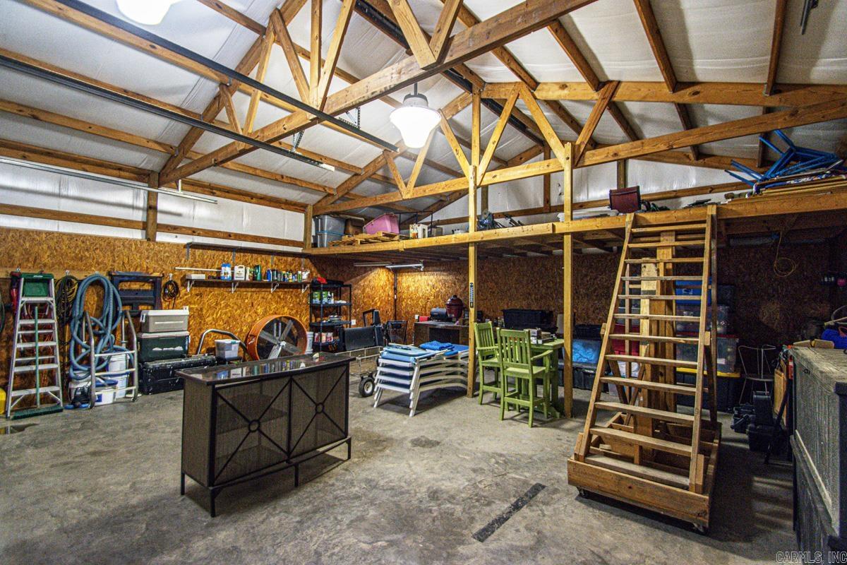 2500 E Woodson Lateral Road Hensley, AR 72065