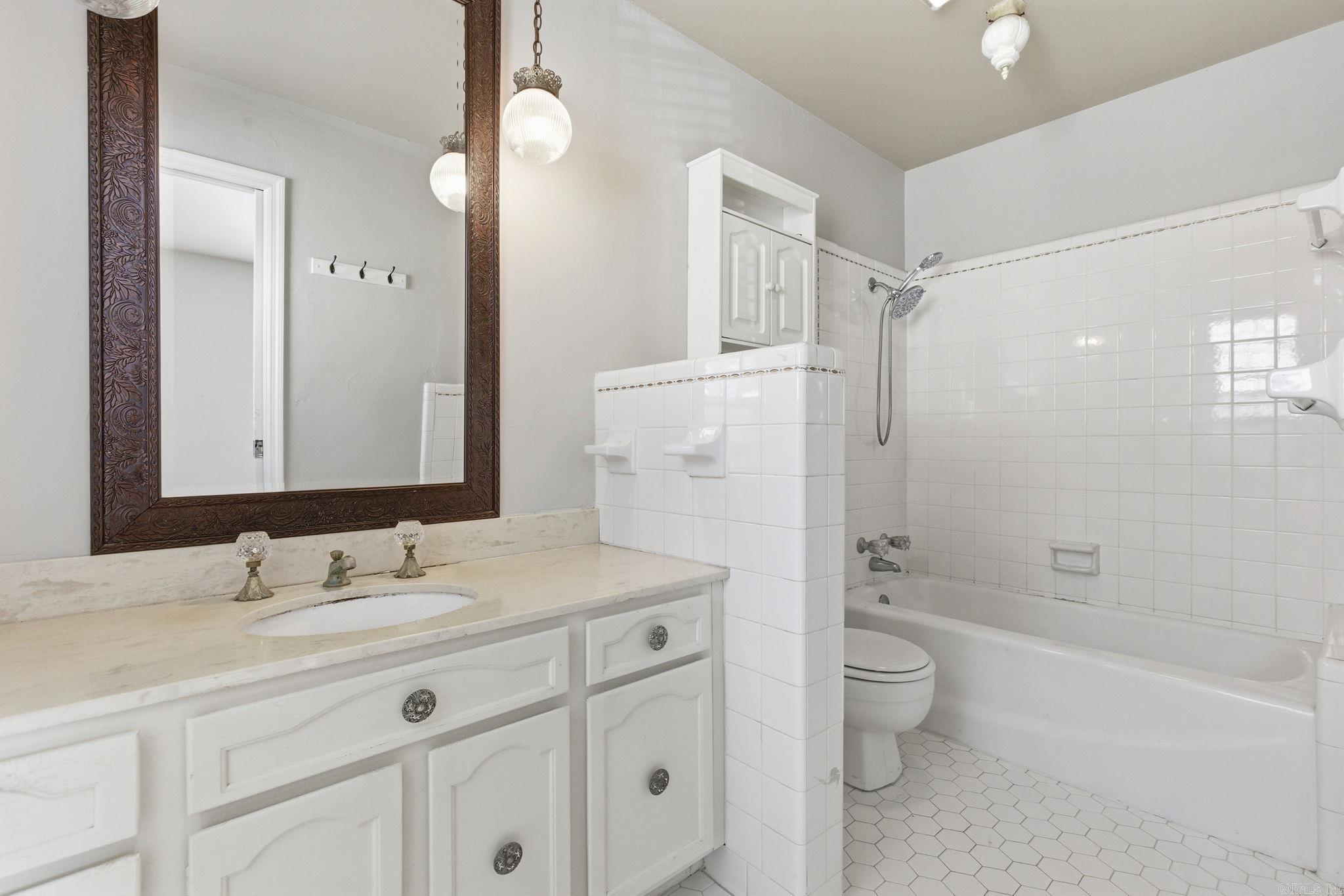 7922 Illinois  Little Rock, AR