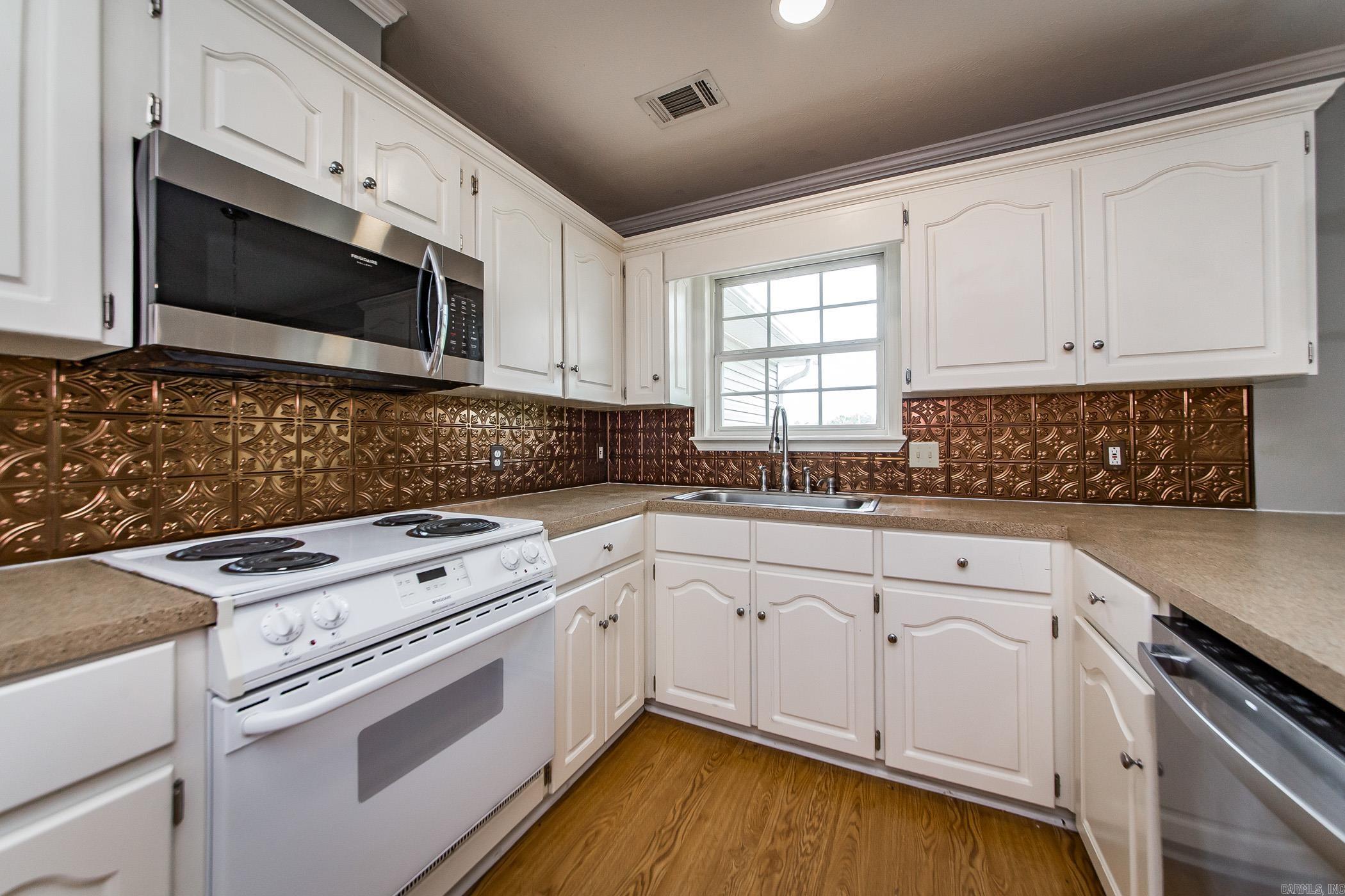 9 Country Cove Greenbrier, AR 72058