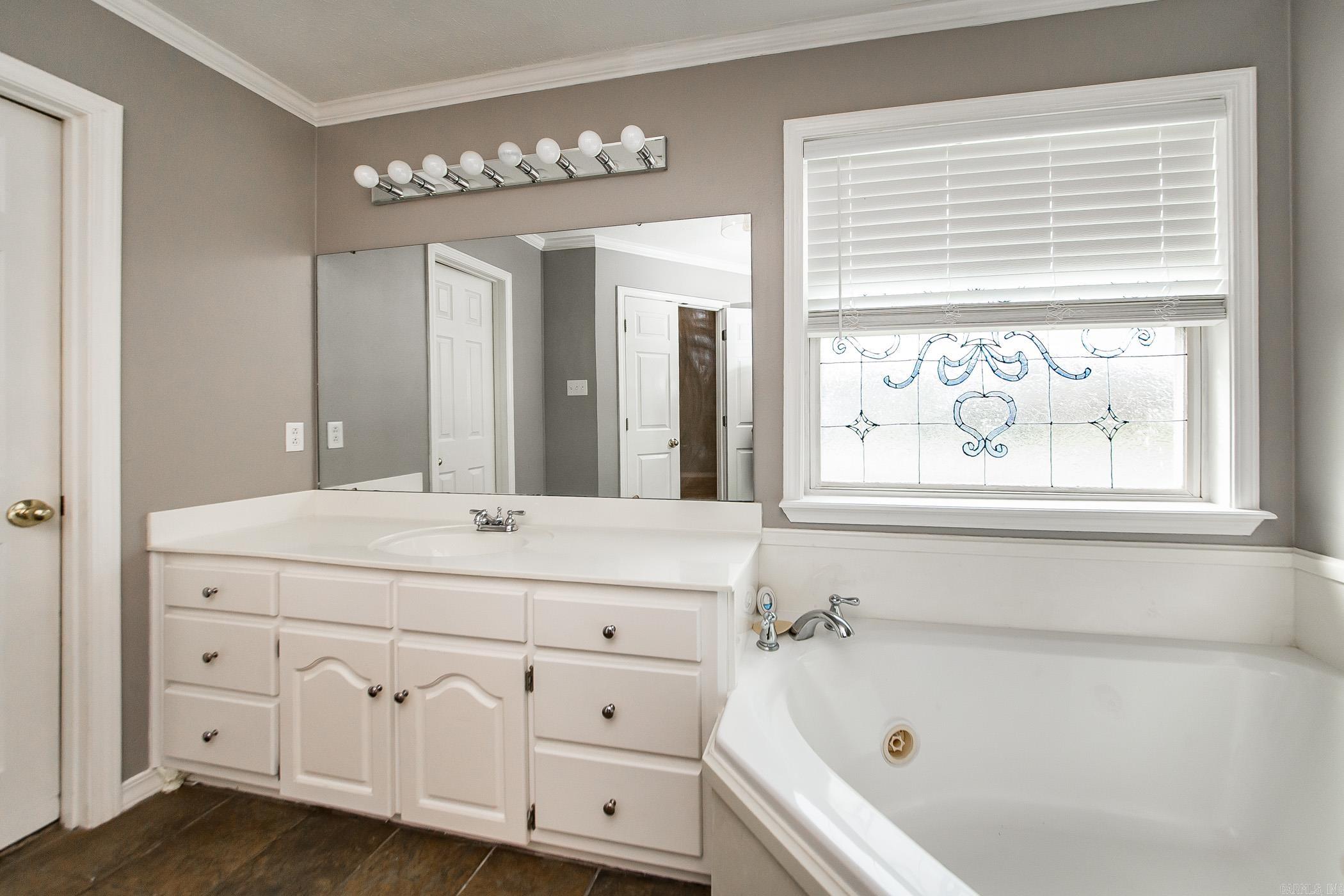 9 Country Cove Greenbrier, AR 72058