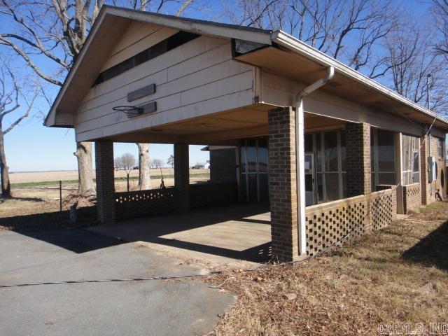 873 Hwy 86 E  De Valls Bluff, AR