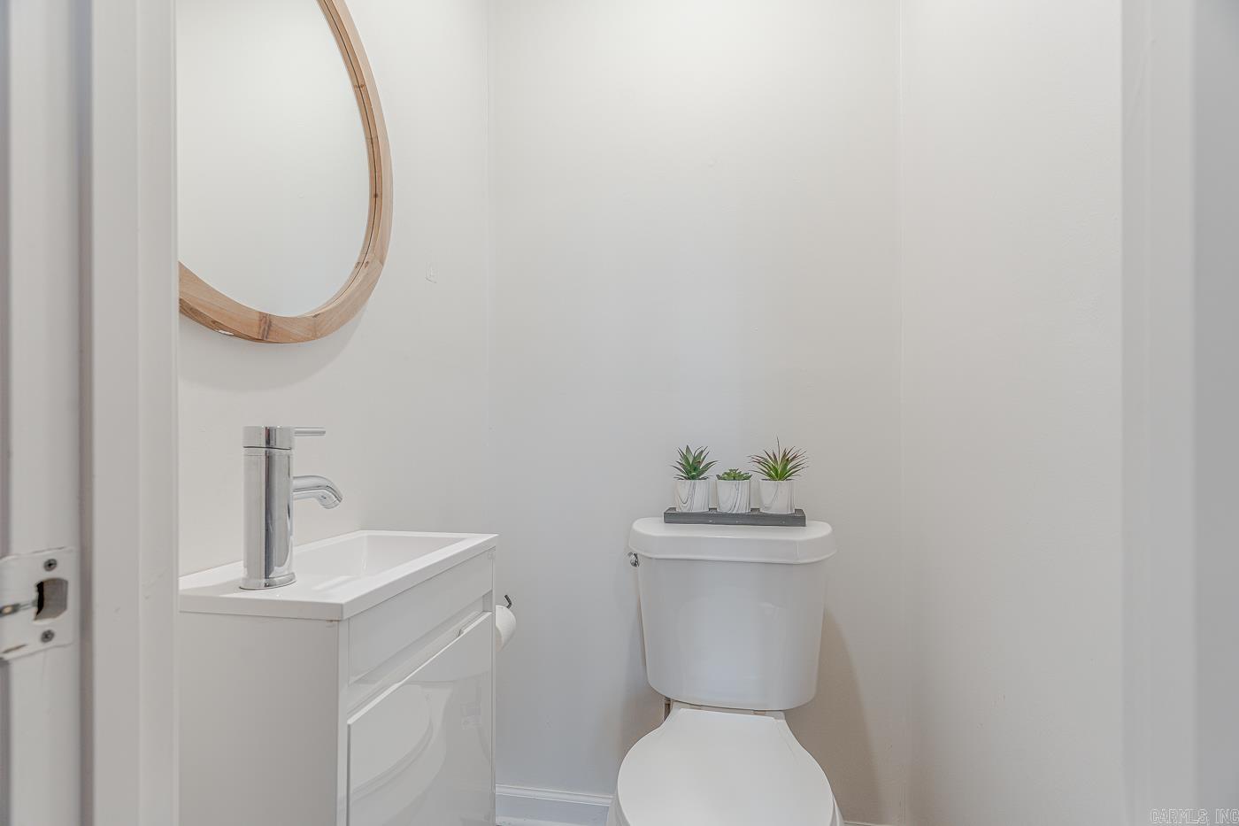 2204 Williamsburg Dr Jonesboro, AR 72404