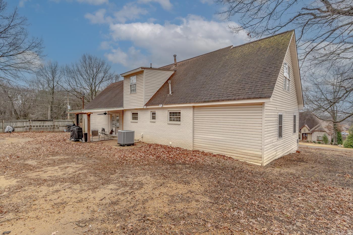 2204 Williamsburg Dr Jonesboro, AR 72404