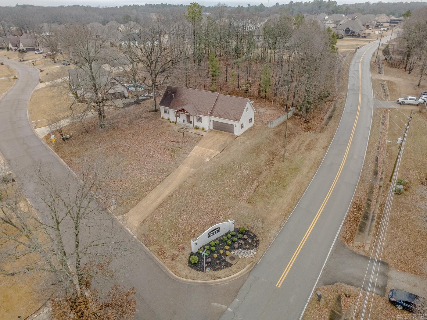 2204 Williamsburg Dr Jonesboro, AR 72404