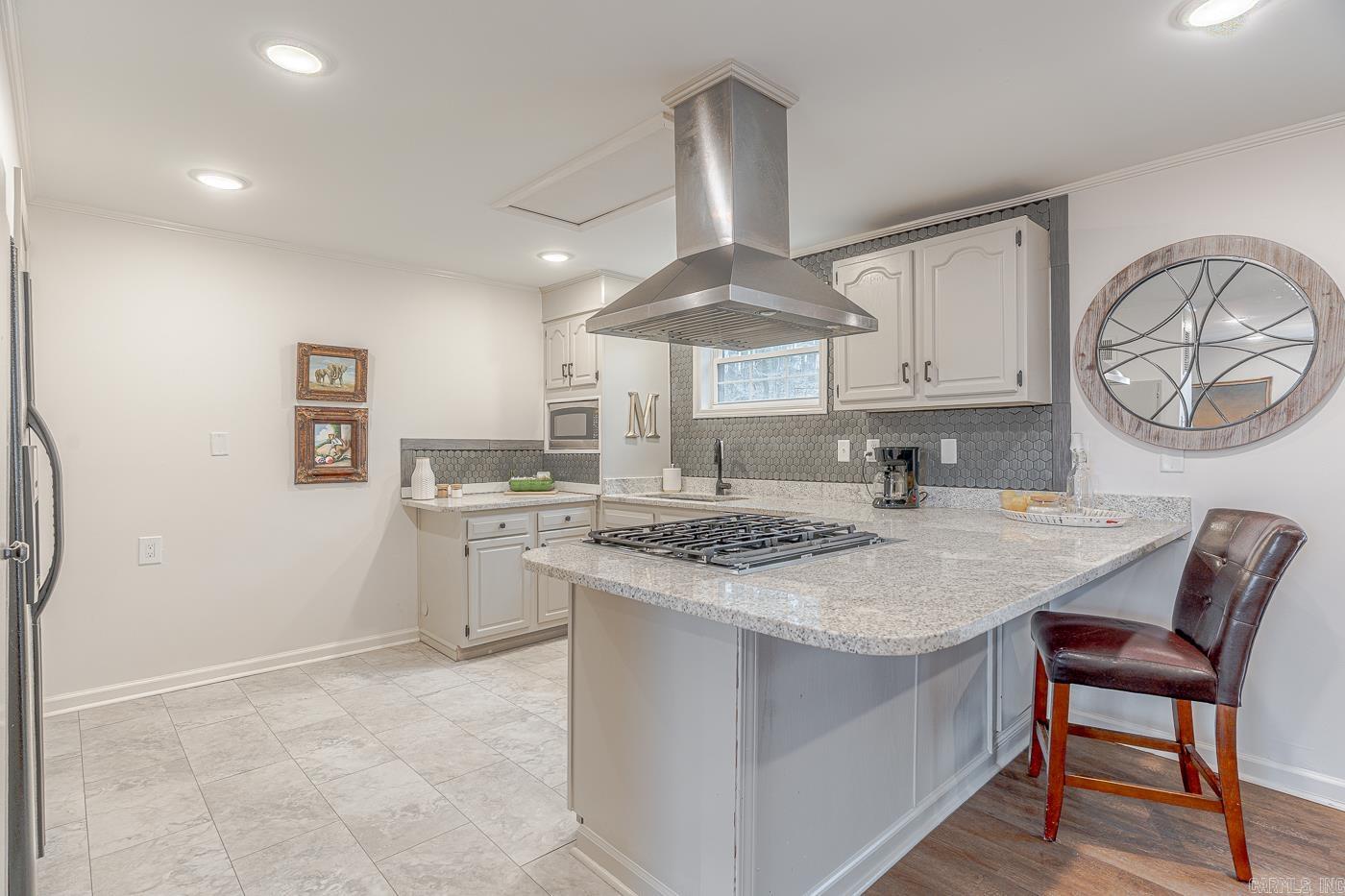 2204 Williamsburg Dr Jonesboro, AR 72404