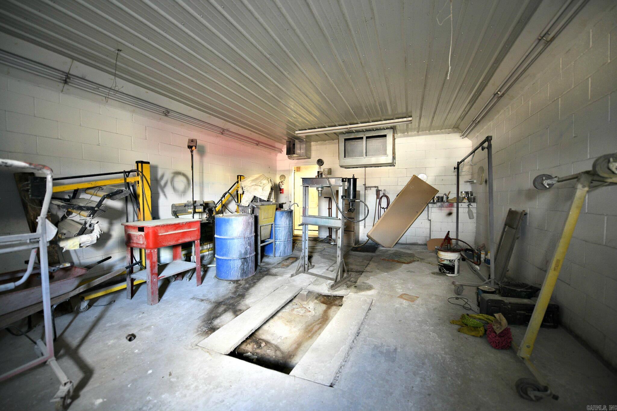 711 Petros Ave  Mena, AR