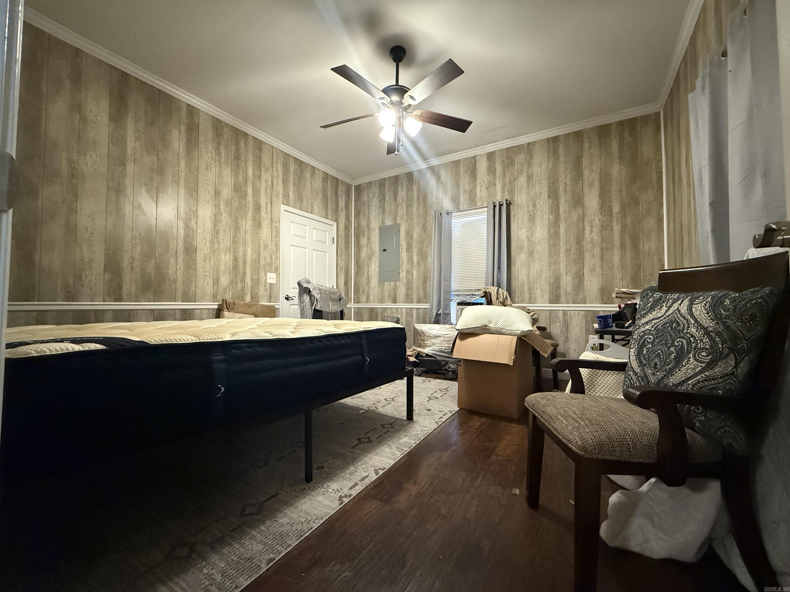 512 W 6th  Newark, AR