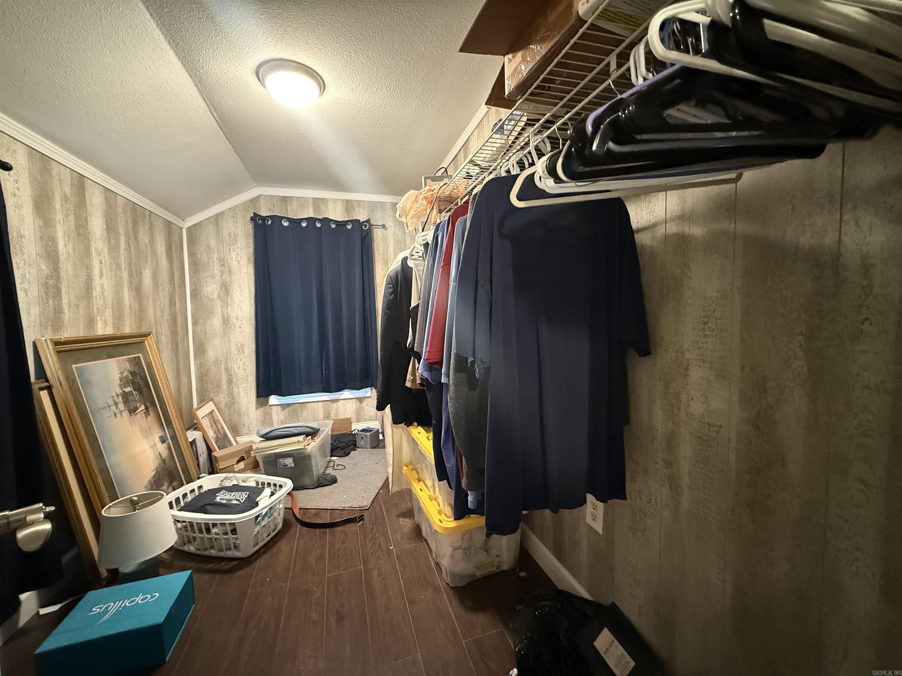 512 W 6th  Newark, AR