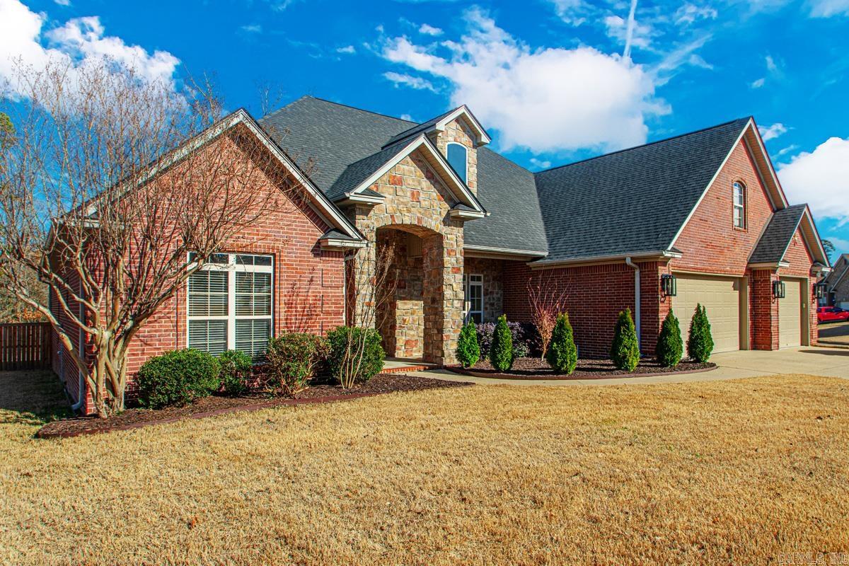 283 Lake Valley  Maumelle, AR