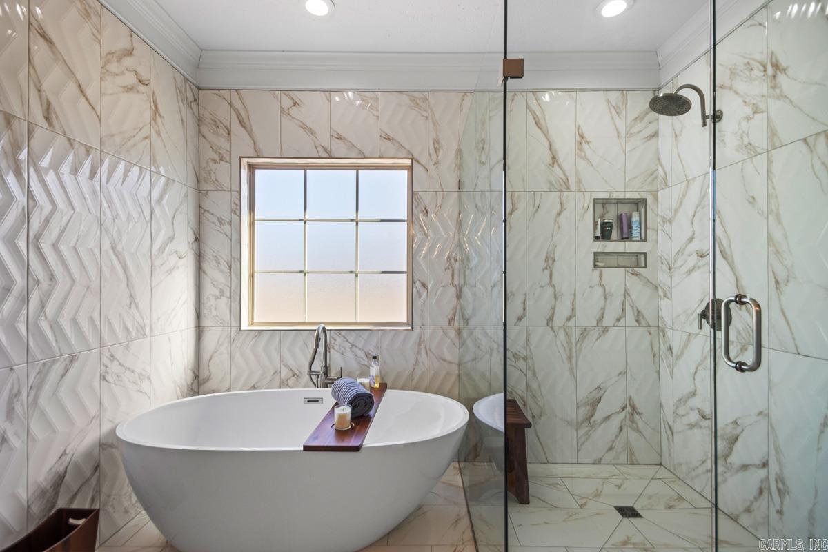 283 Lake Valley  Maumelle, AR