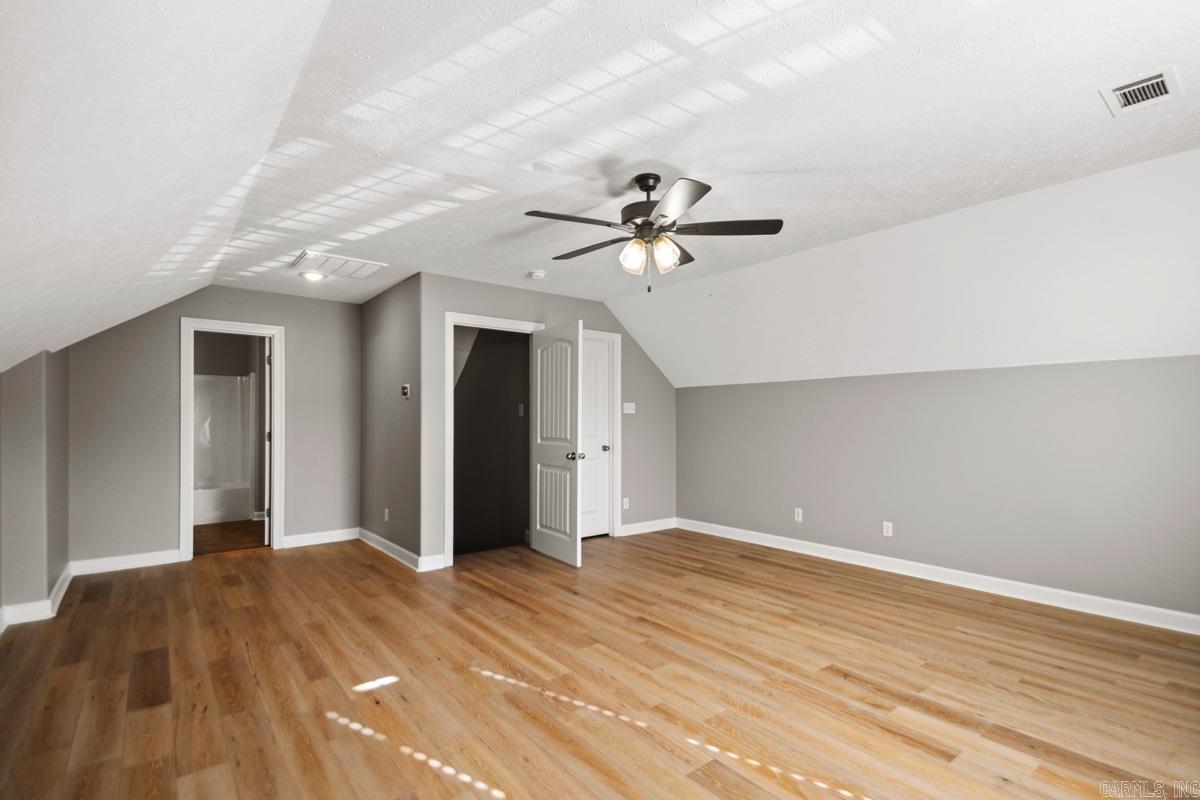 283 Lake Valley  Maumelle, AR