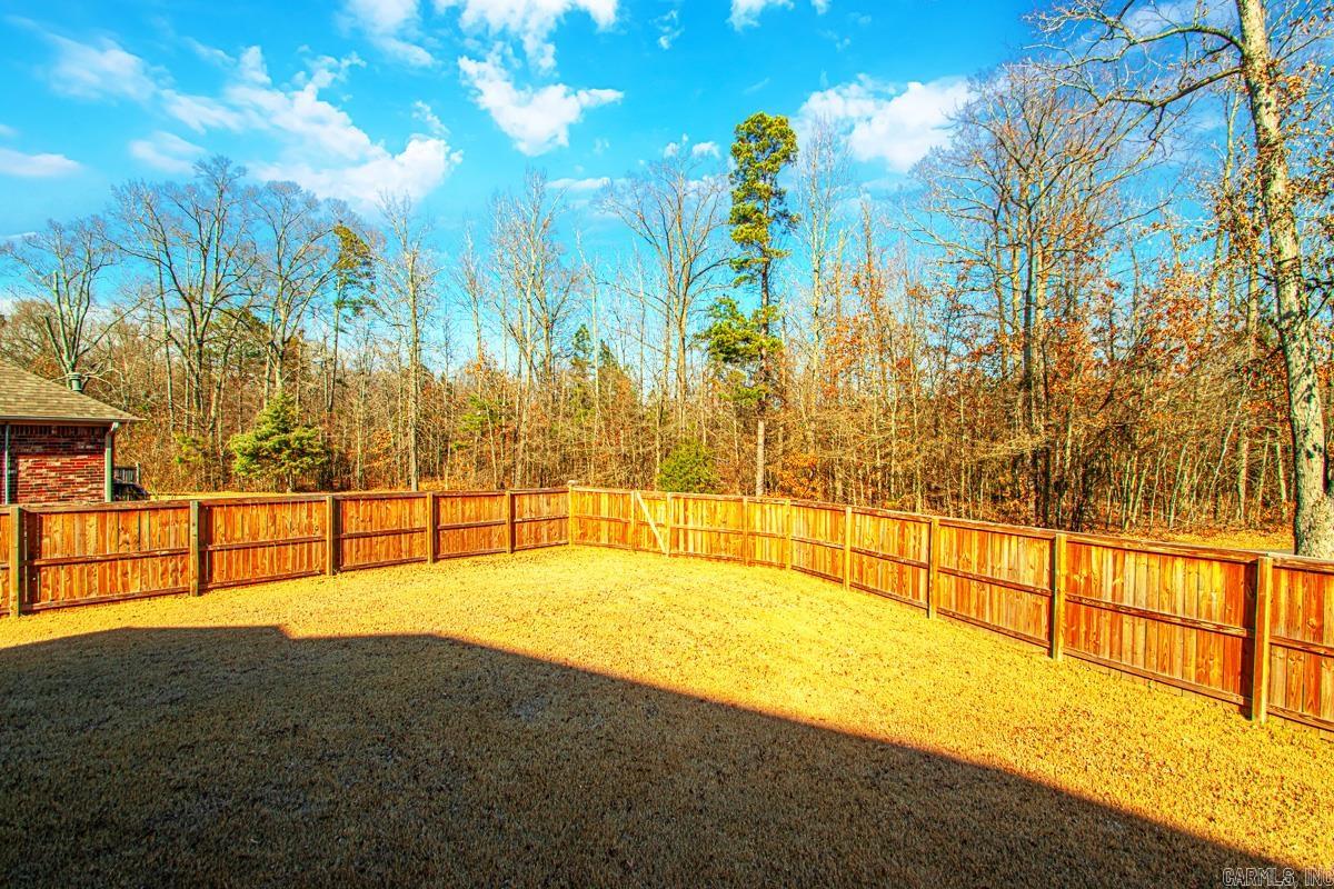 283 Lake Valley  Maumelle, AR