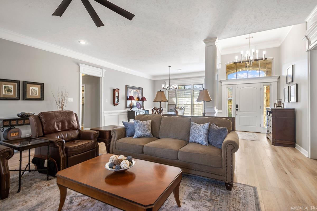 283 Lake Valley  Maumelle, AR