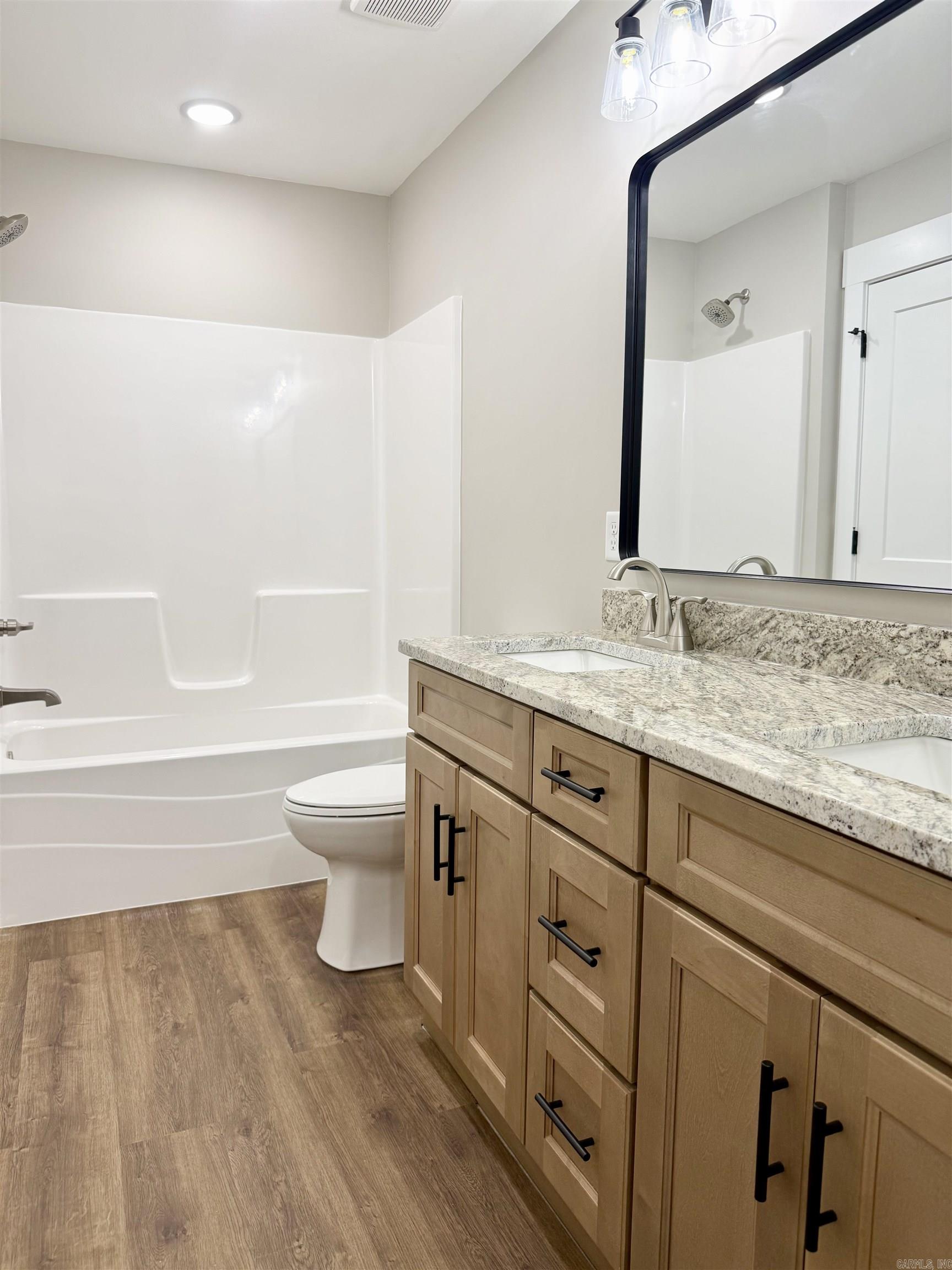 312 Light  Paragould, AR