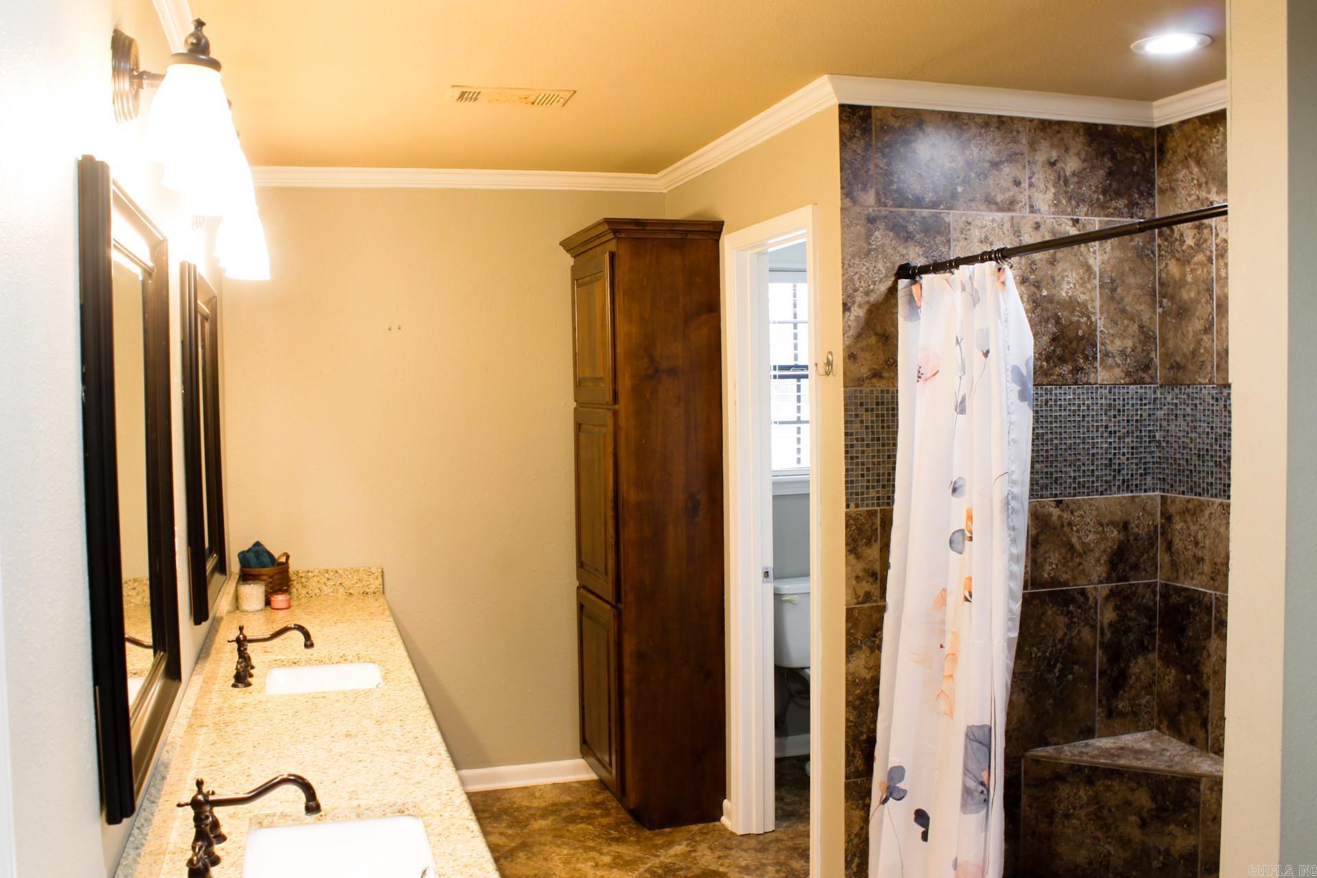 9 Weaver Street Vilonia, AR 72173